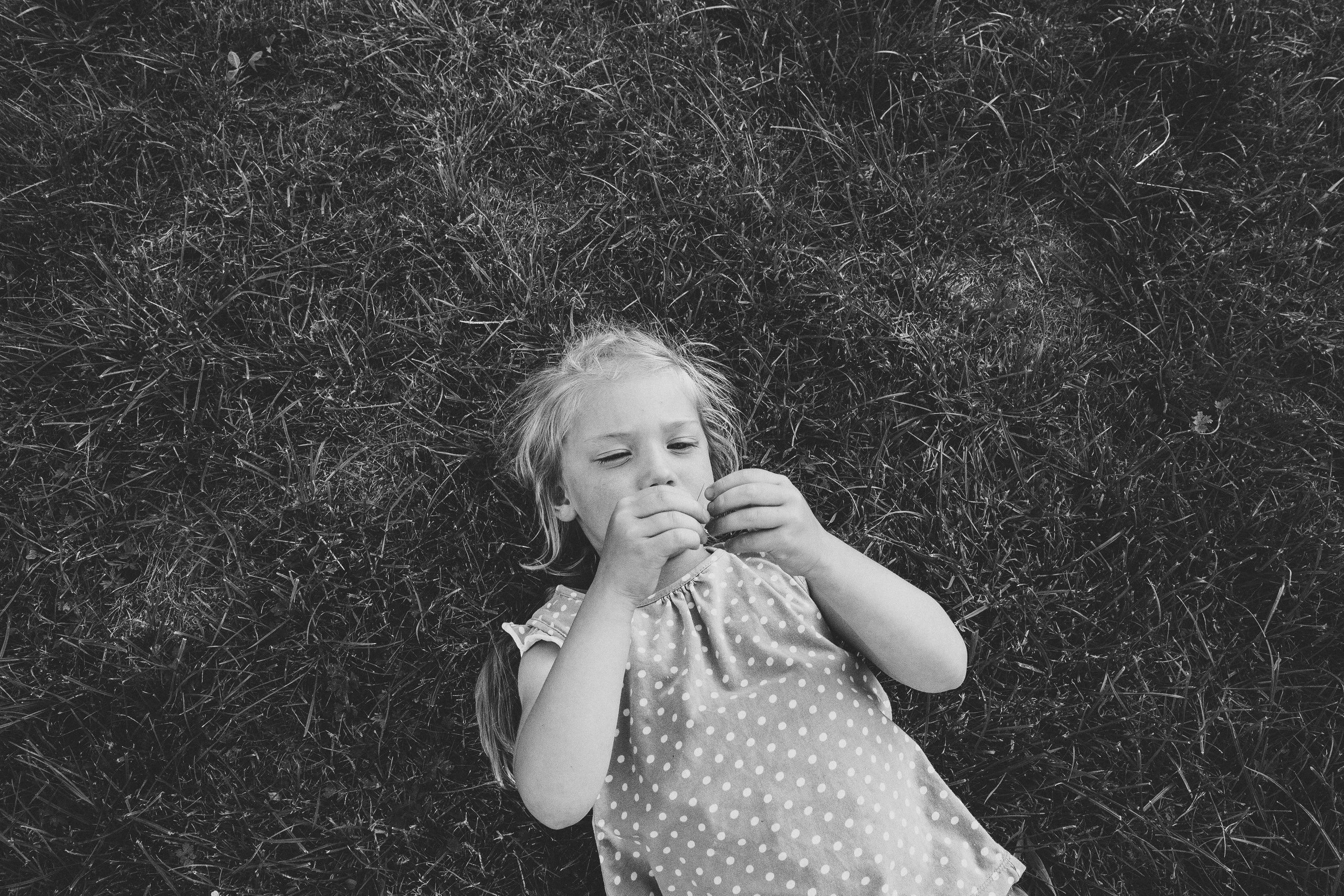 Ульяше 5 лет. Дачный деньрожденский день. Семейный фотограф, фотограф родов, репортажей фотограф в Санкт-Петербу