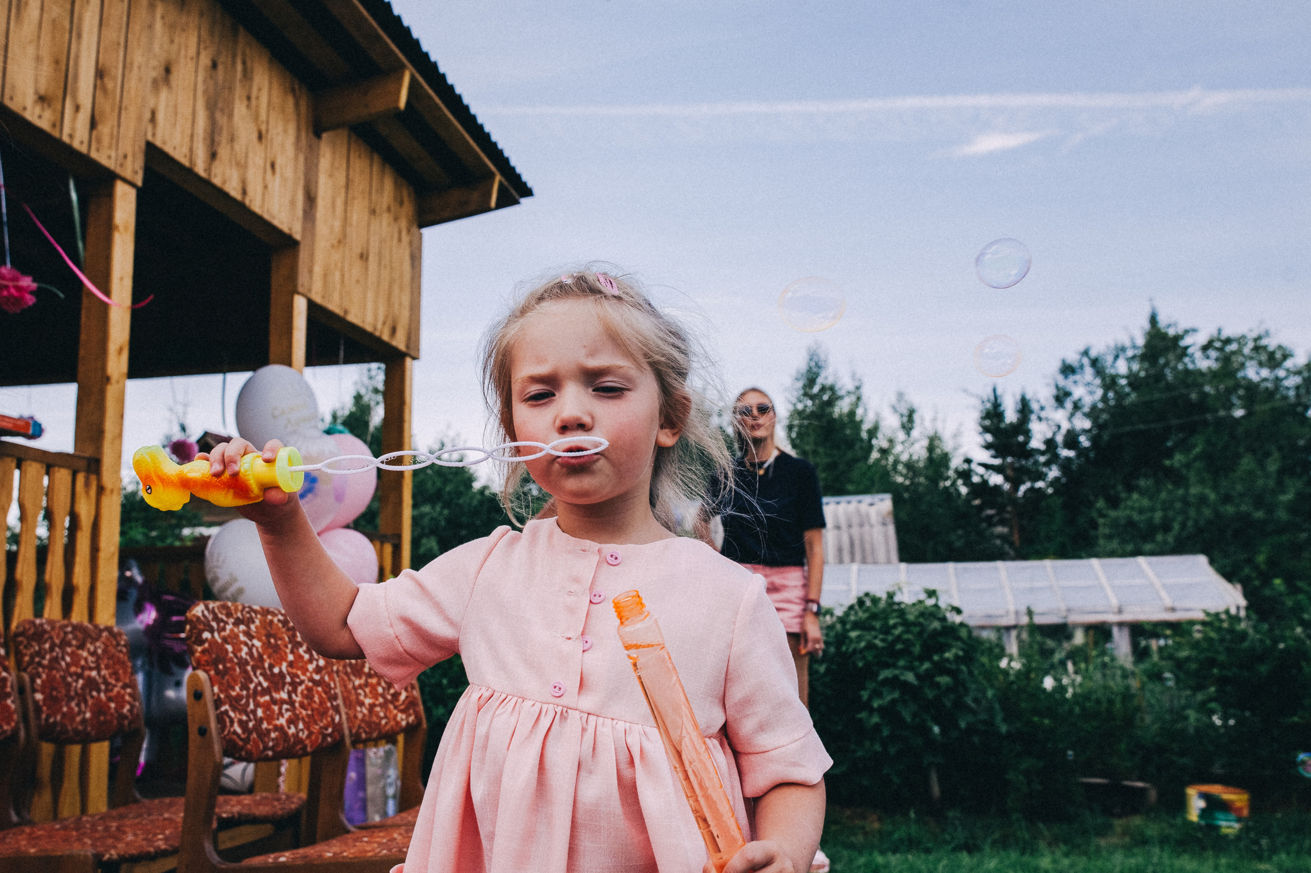 Ульяше 5 лет. Дачный деньрожденский день. Семейный фотограф, фотограф родов, репортажей фотограф в Санкт-Петербу