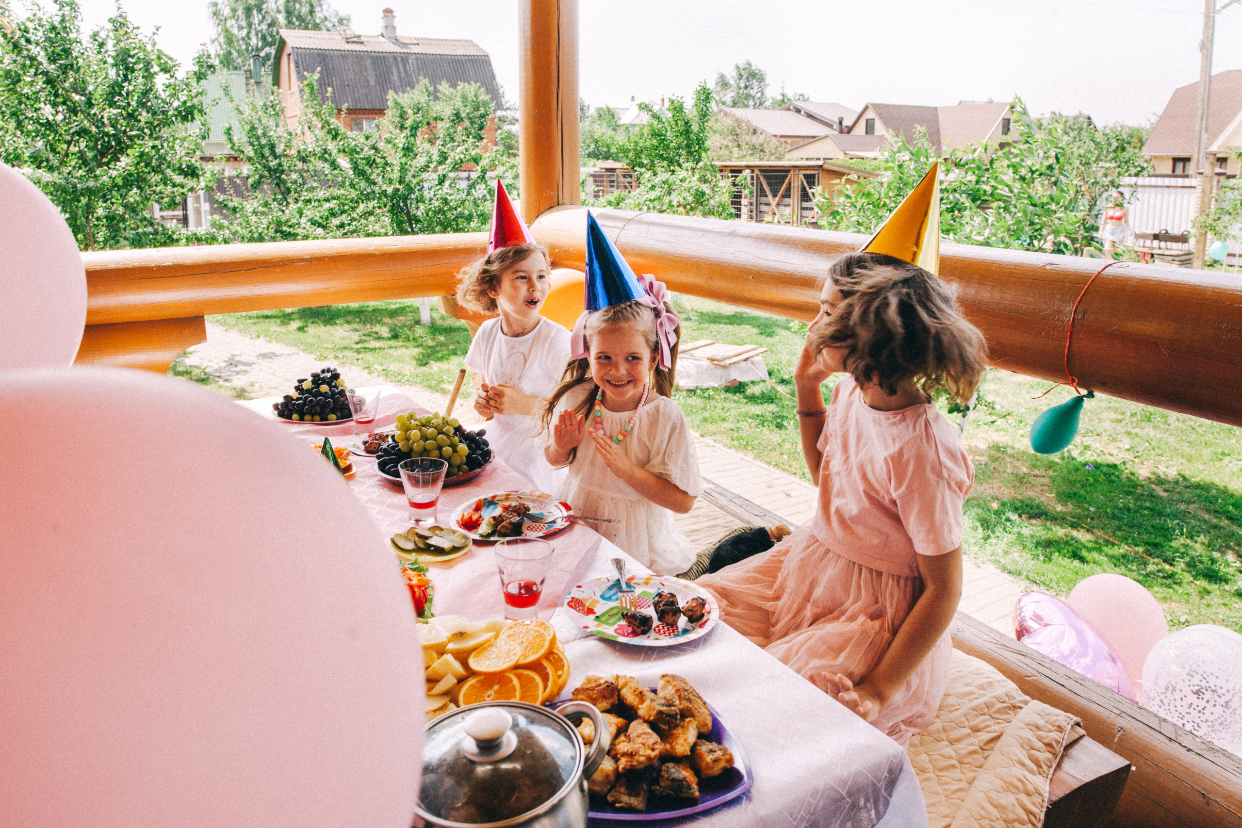Есении 5 лет. ДР на даче. Семейный фотограф, фотограф родов, репортажей фотограф в Санкт-Петербу