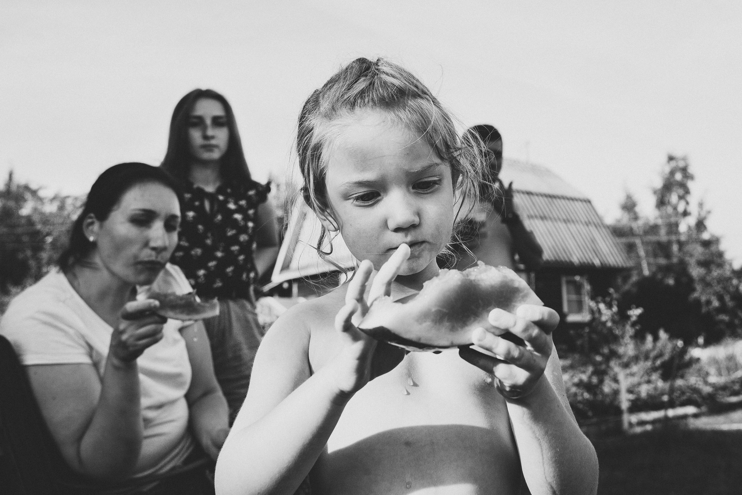 Ульяше 5 лет. Дачный деньрожденский день. Семейный фотограф, фотограф родов, репортажей фотограф в Санкт-Петербу