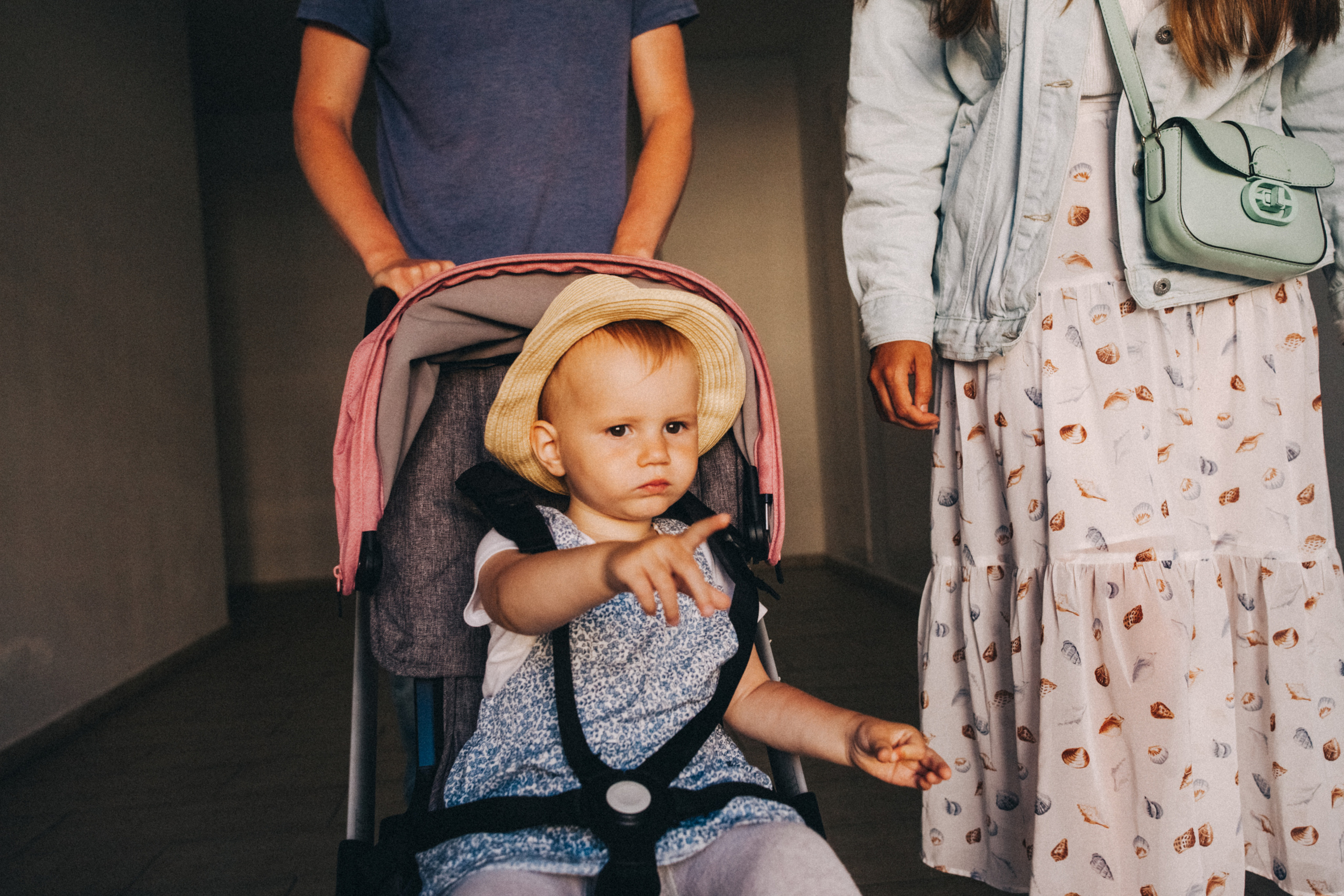 Вася, Маша, Соня. Отпуск в Адлере. Семейный фотограф, фотограф родов, репортажей фотограф в Санкт-Петербу