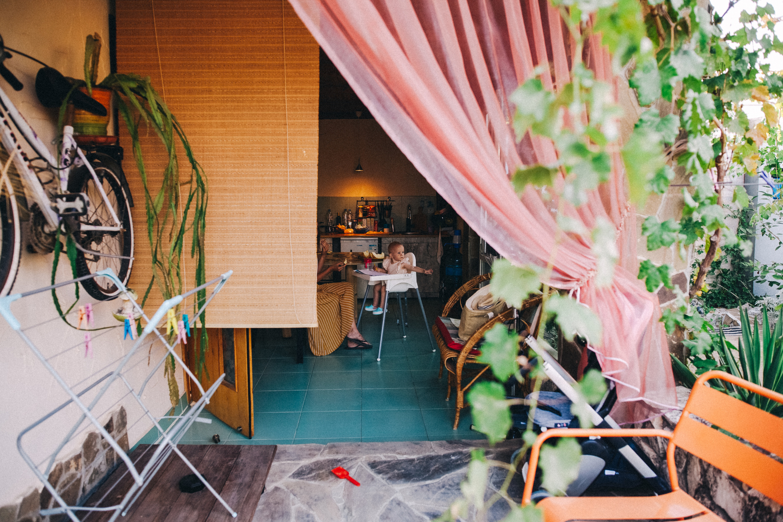 Маша и Соня. Отпуск в Крыму. Семейный фотограф, фотограф родов, репортажей фотограф в Санкт-Петербу
