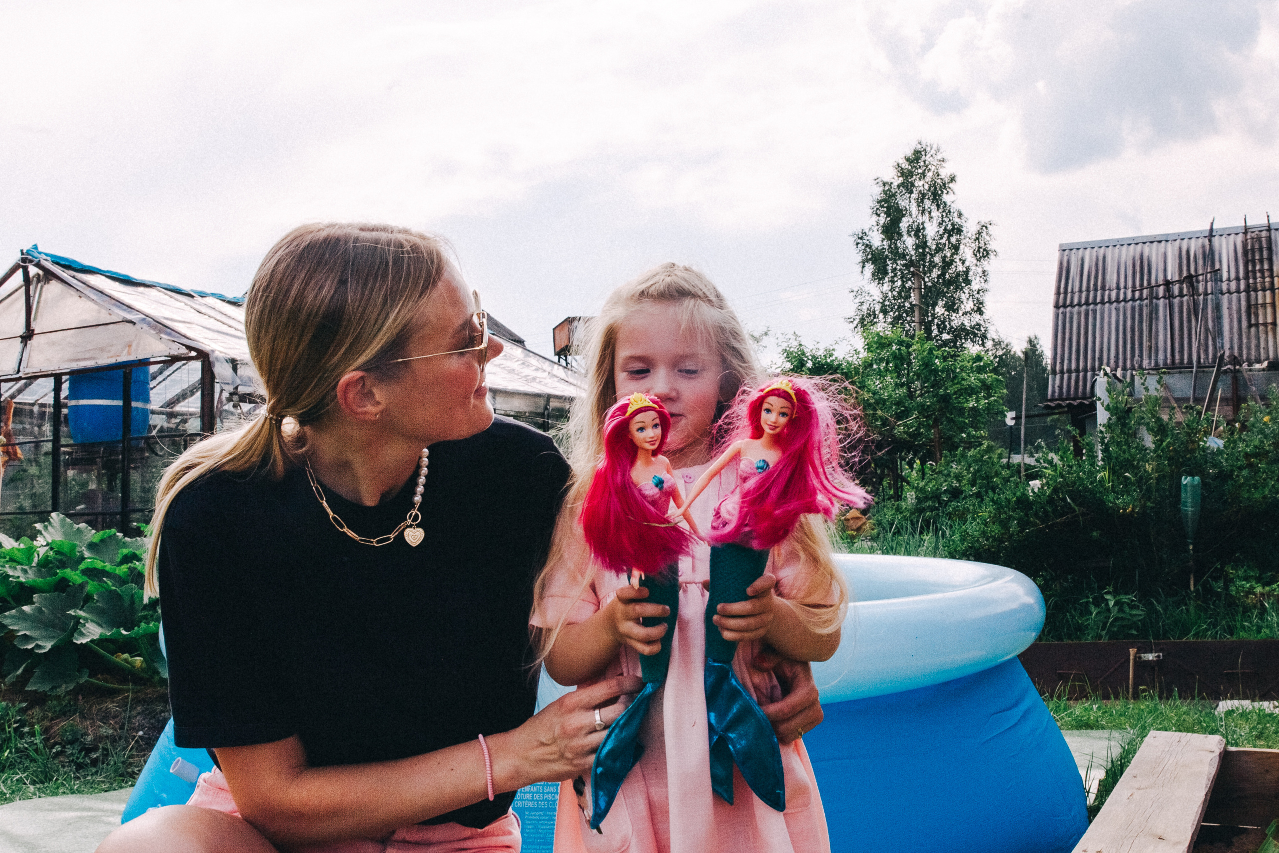 Ульяше 5 лет. Дачный деньрожденский день. Семейный фотограф, фотограф родов, репортажей фотограф в Санкт-Петербу