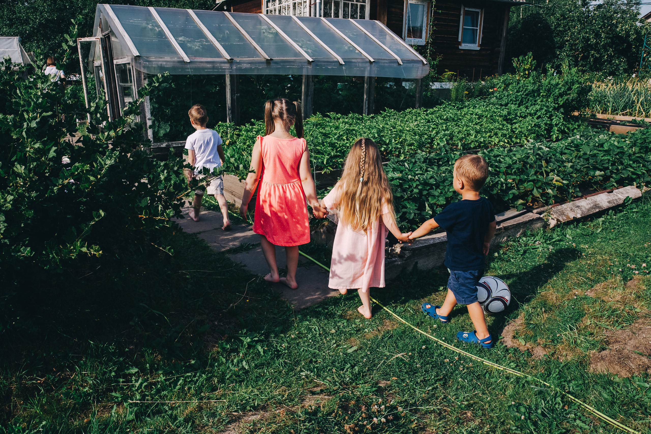 Ульяше 5 лет. Дачный деньрожденский день. Семейный фотограф, фотограф родов, репортажей фотограф в Санкт-Петербу