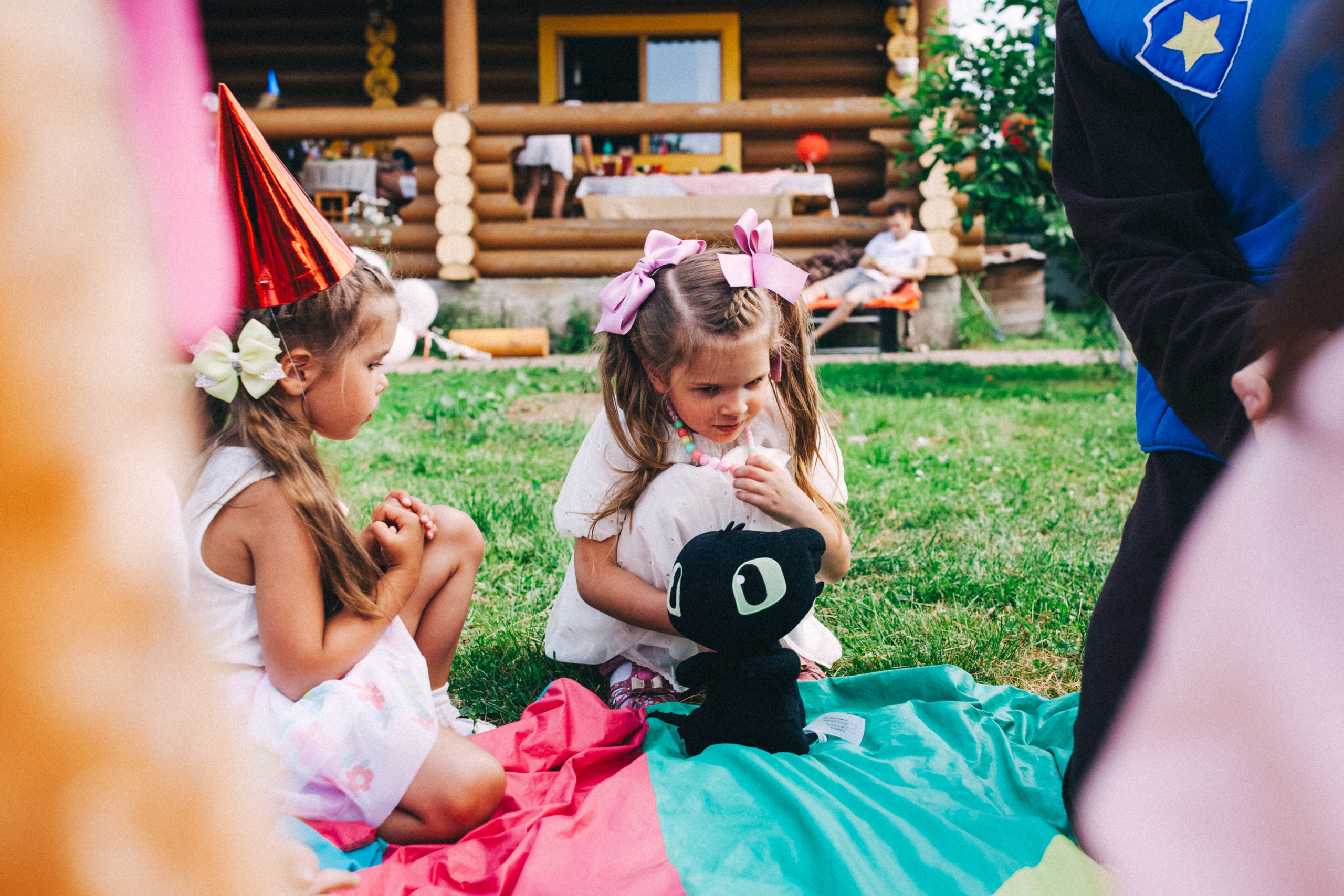 Есении 5 лет. ДР на даче. Семейный фотограф, фотограф родов, репортажей фотограф в Санкт-Петербу