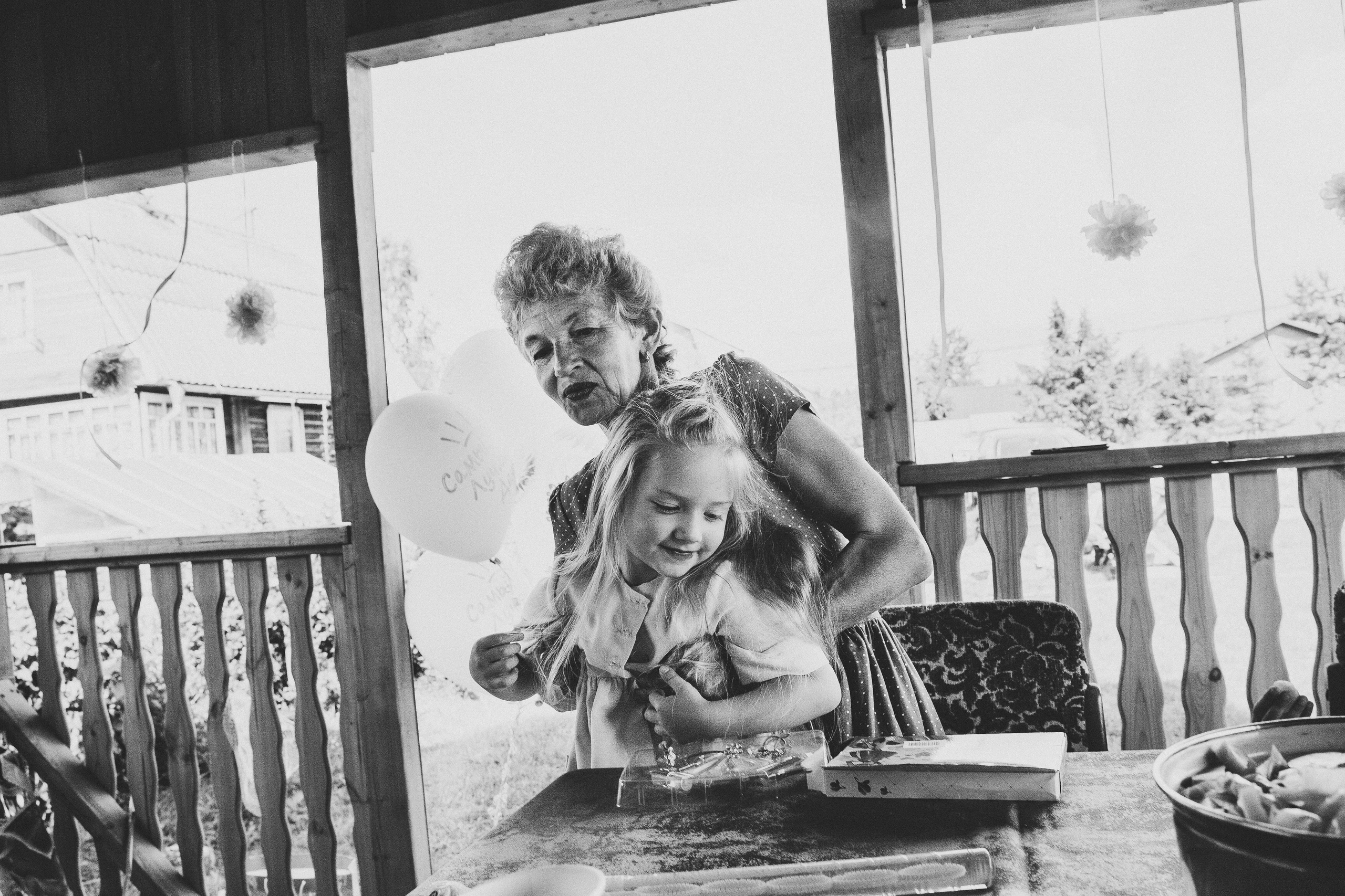 Ульяше 5 лет. Дачный деньрожденский день. Семейный фотограф, фотограф родов, репортажей фотограф в Санкт-Петербу