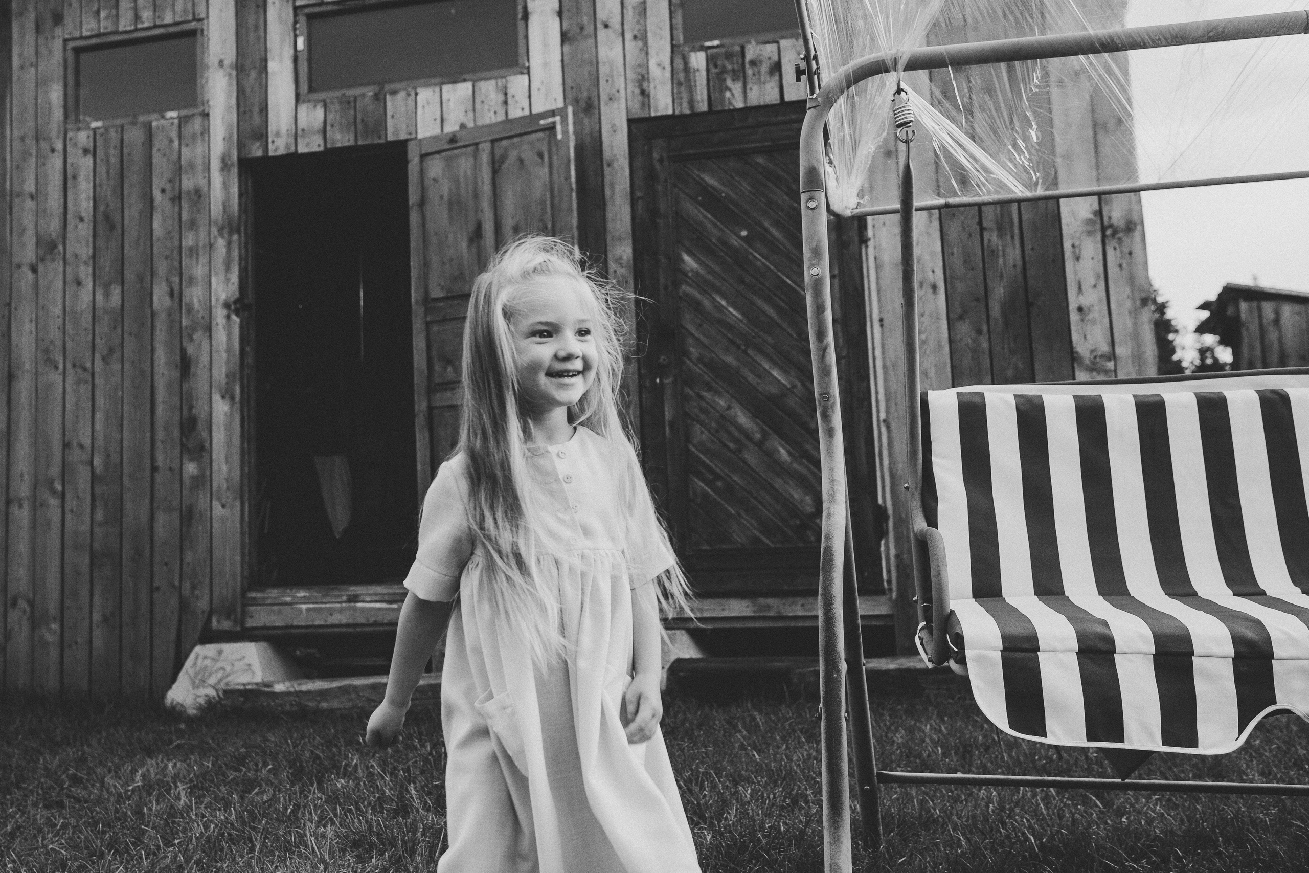 Ульяше 5 лет. Дачный деньрожденский день. Семейный фотограф, фотограф родов, репортажей фотограф в Санкт-Петербу