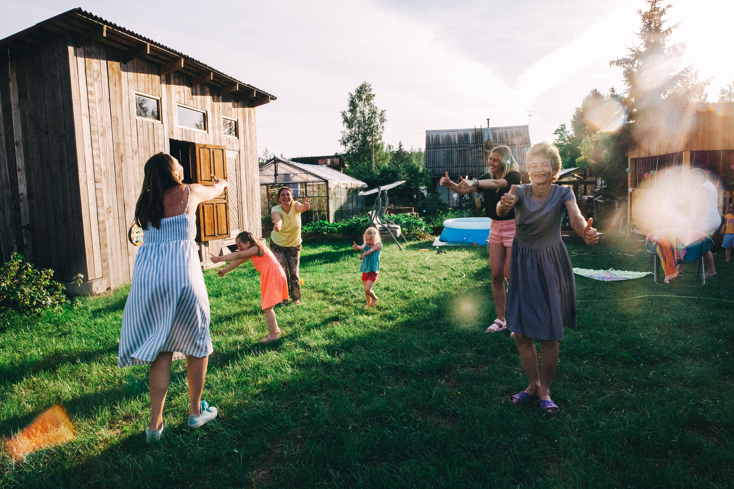Ульяше 5 лет. Дачный деньрожденский день. Семейный фотограф, фотограф родов, репортажей фотограф в Санкт-Петербу