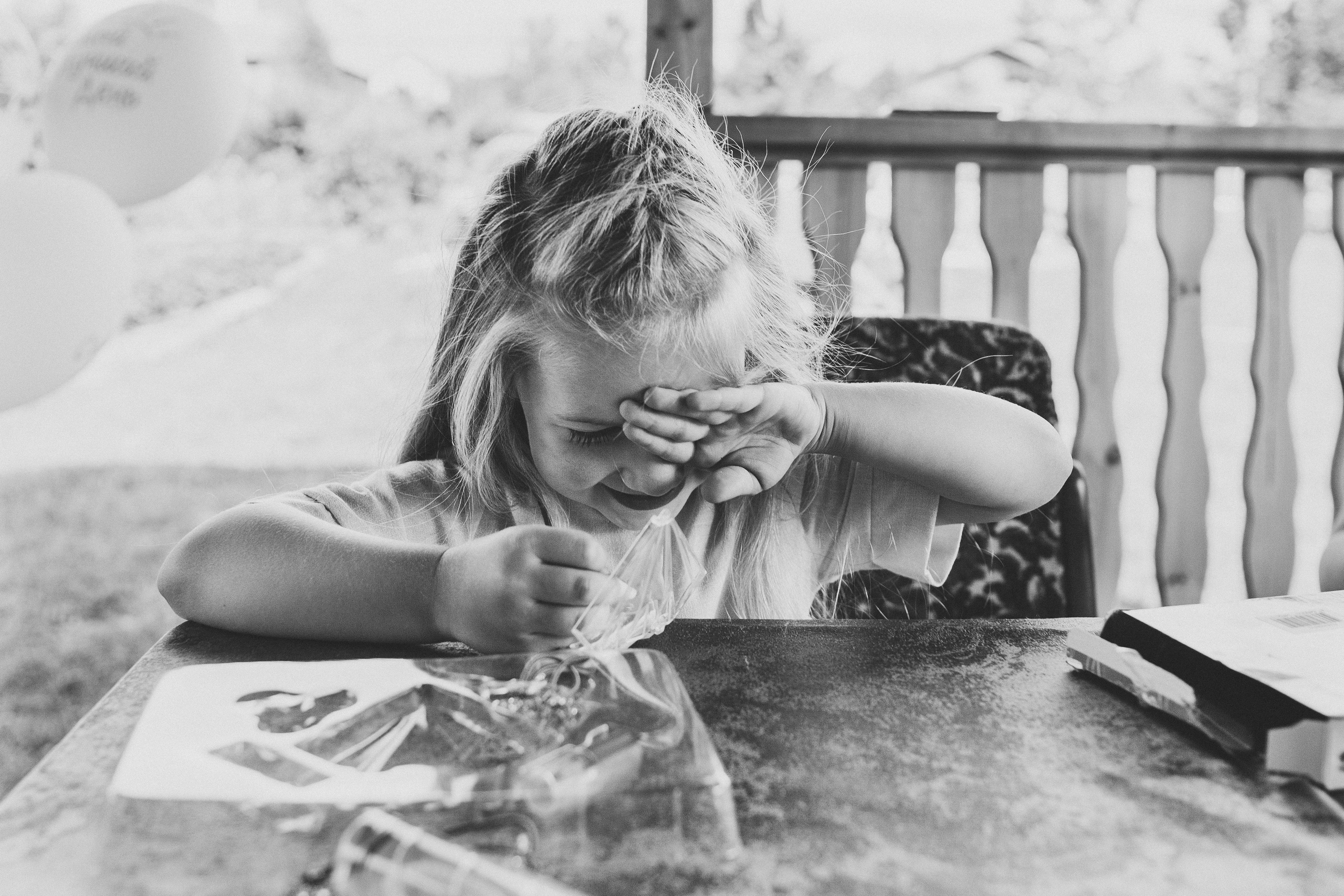 Ульяше 5 лет. Дачный деньрожденский день. Семейный фотограф, фотограф родов, репортажей фотограф в Санкт-Петербу