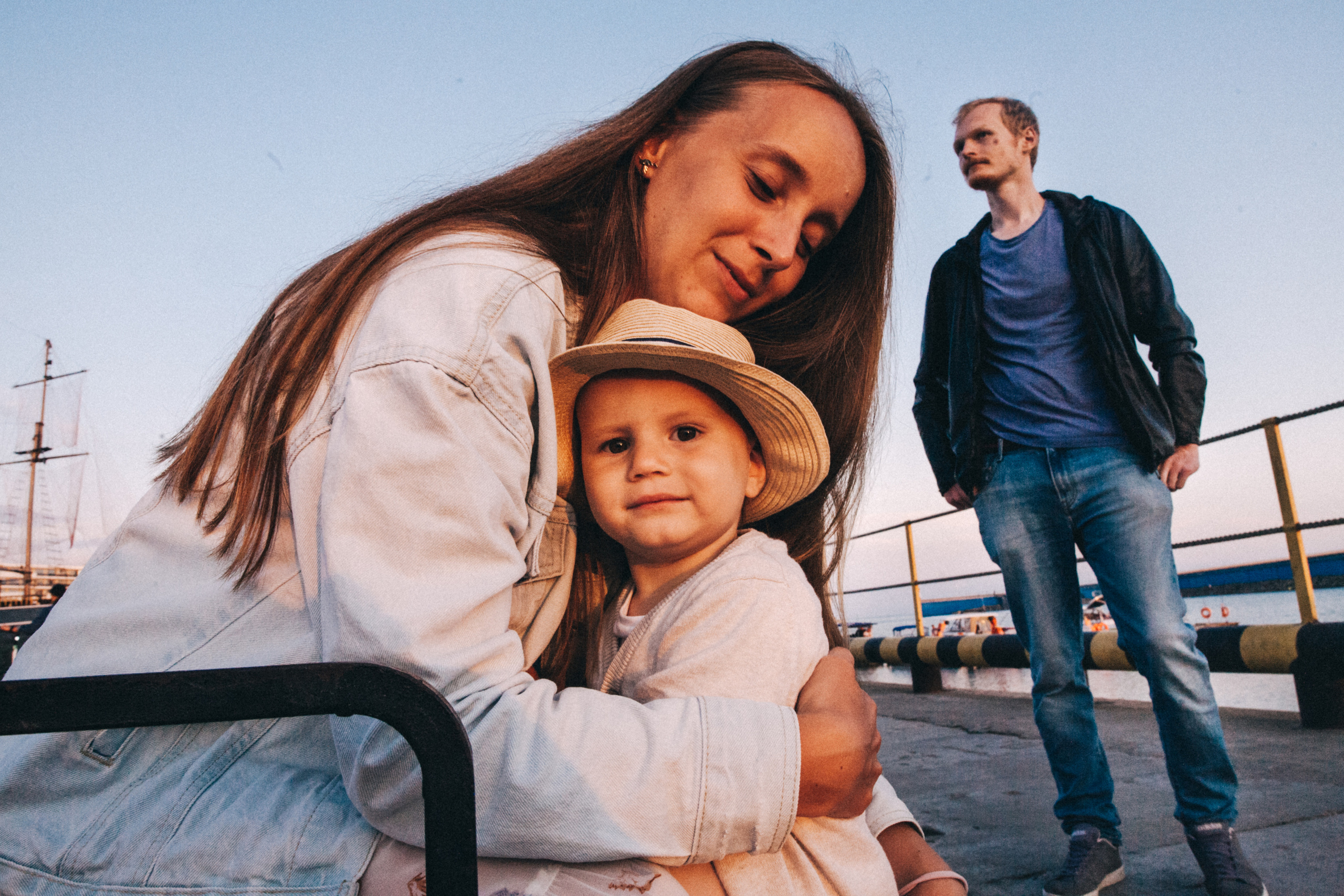 Вася, Маша, Соня. Отпуск в Адлере. Семейный фотограф, фотограф родов, репортажей фотограф в Санкт-Петербу
