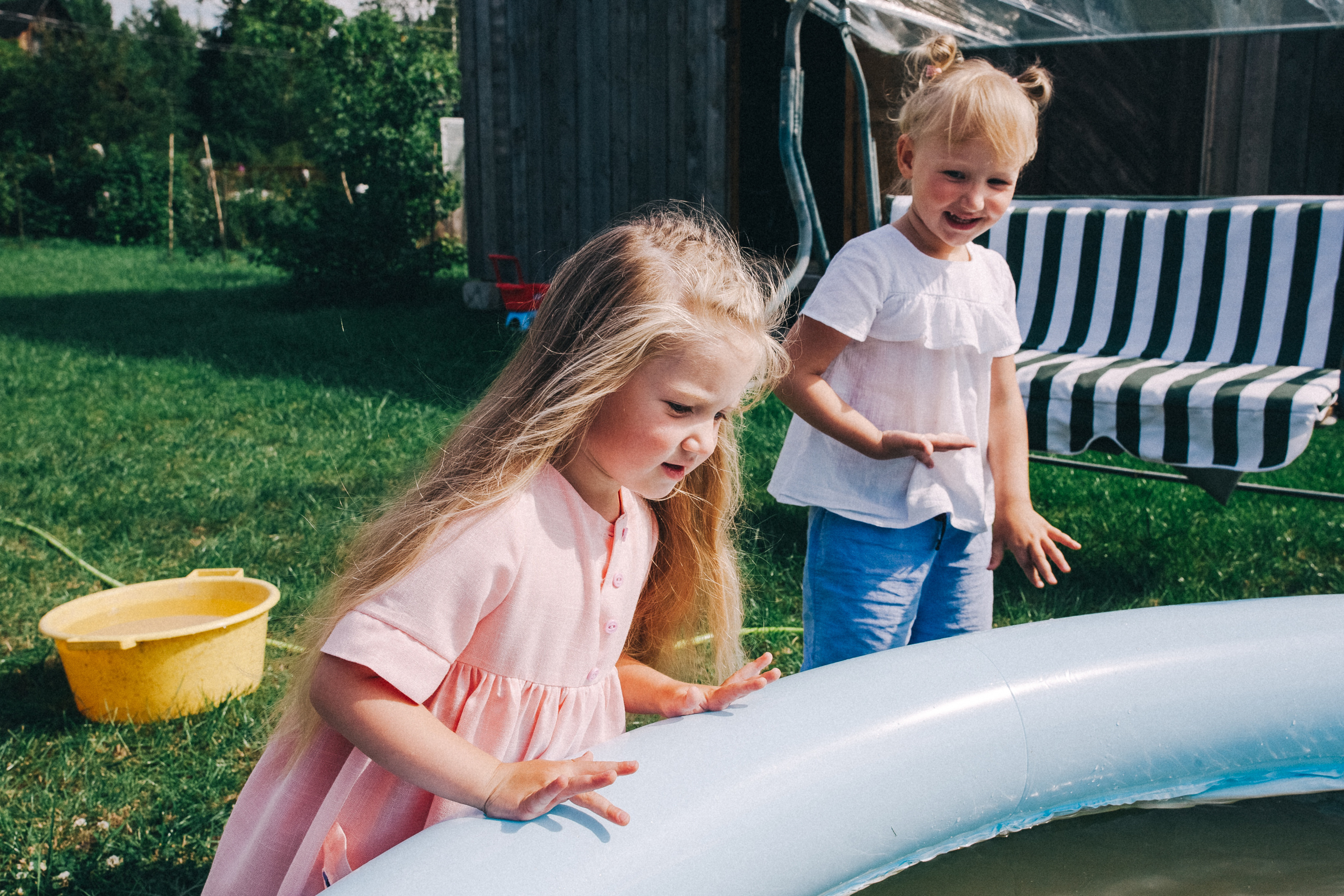 Ульяше 5 лет. Дачный деньрожденский день. Семейный фотограф, фотограф родов, репортажей фотограф в Санкт-Петербу