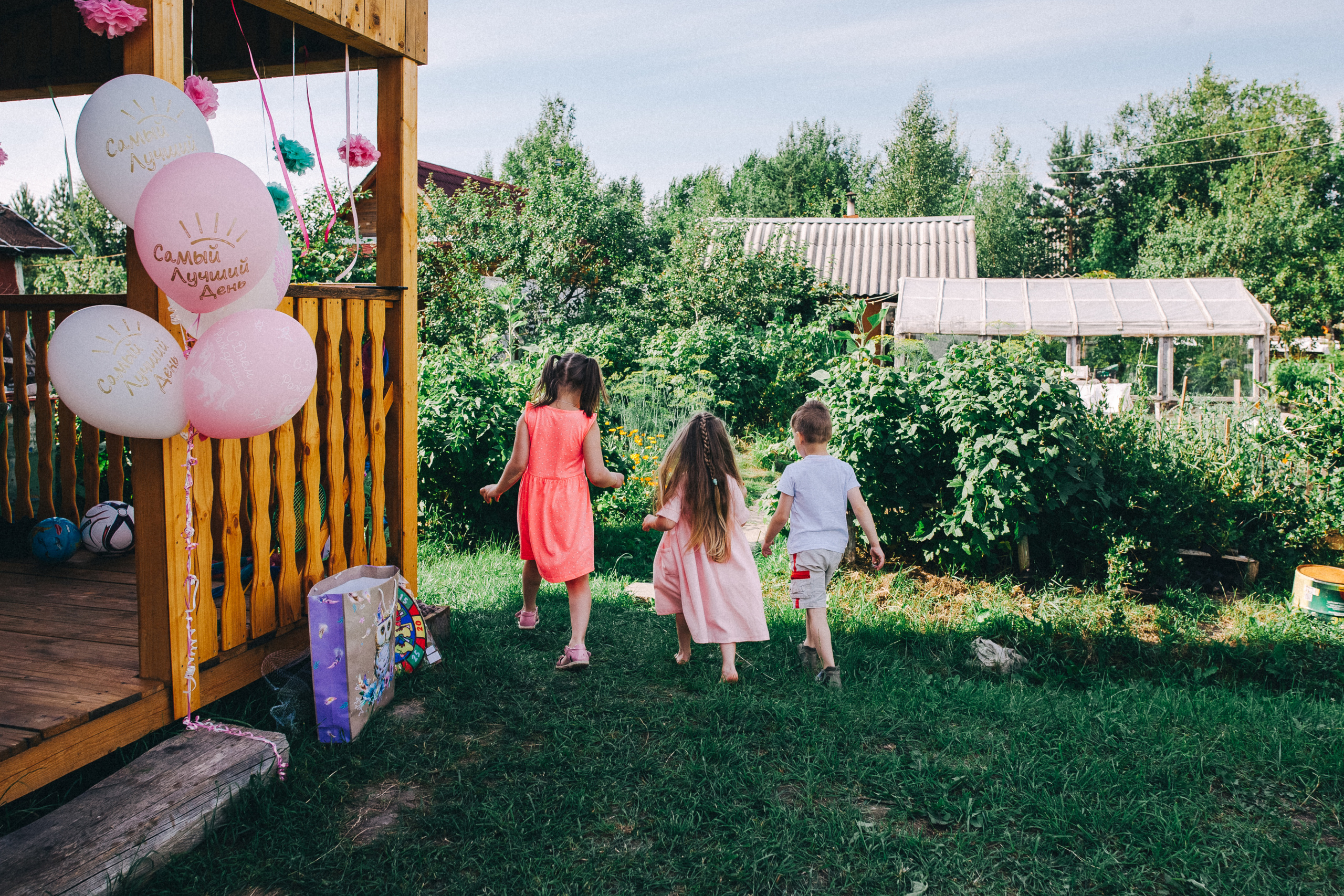 Ульяше 5 лет. Дачный деньрожденский день. Семейный фотограф, фотограф родов, репортажей фотограф в Санкт-Петербу
