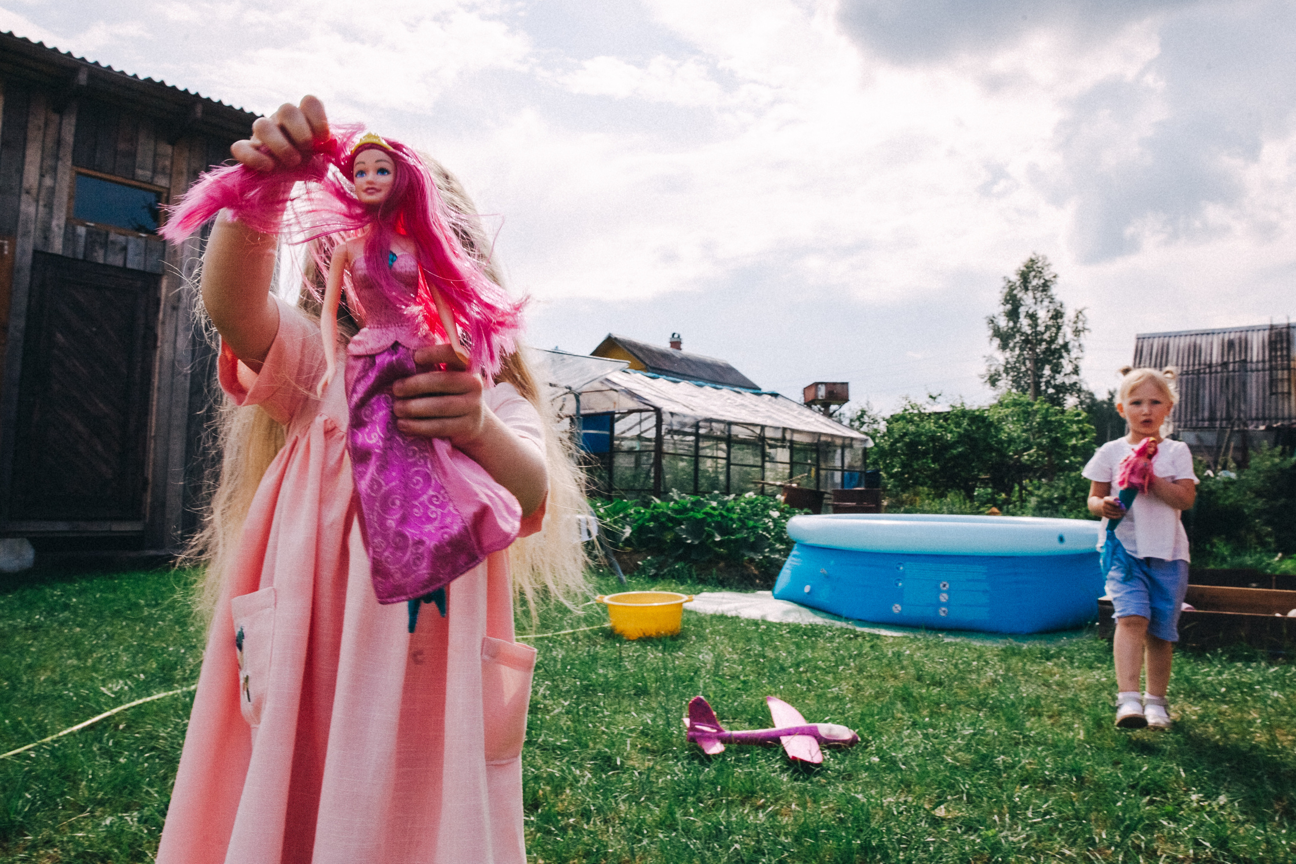 Ульяше 5 лет. Дачный деньрожденский день. Семейный фотограф, фотограф родов, репортажей фотограф в Санкт-Петербу