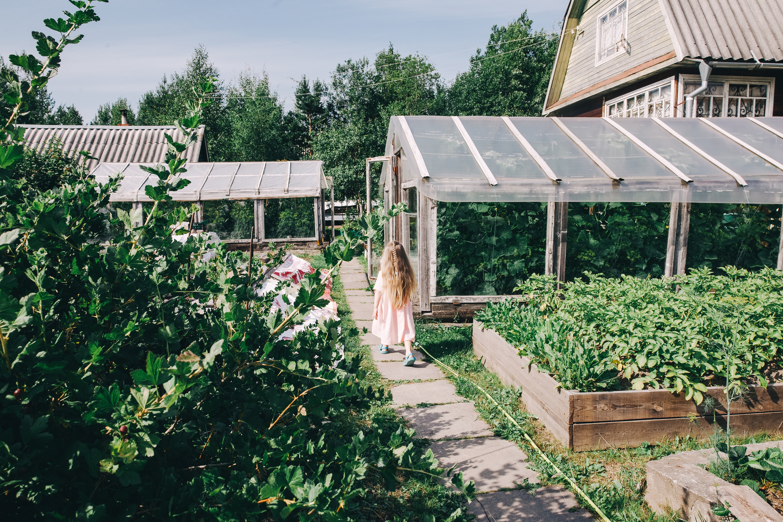 Ульяше 5 лет. Дачный деньрожденский день. Семейный фотограф, фотограф родов, репортажей фотограф в Санкт-Петербу