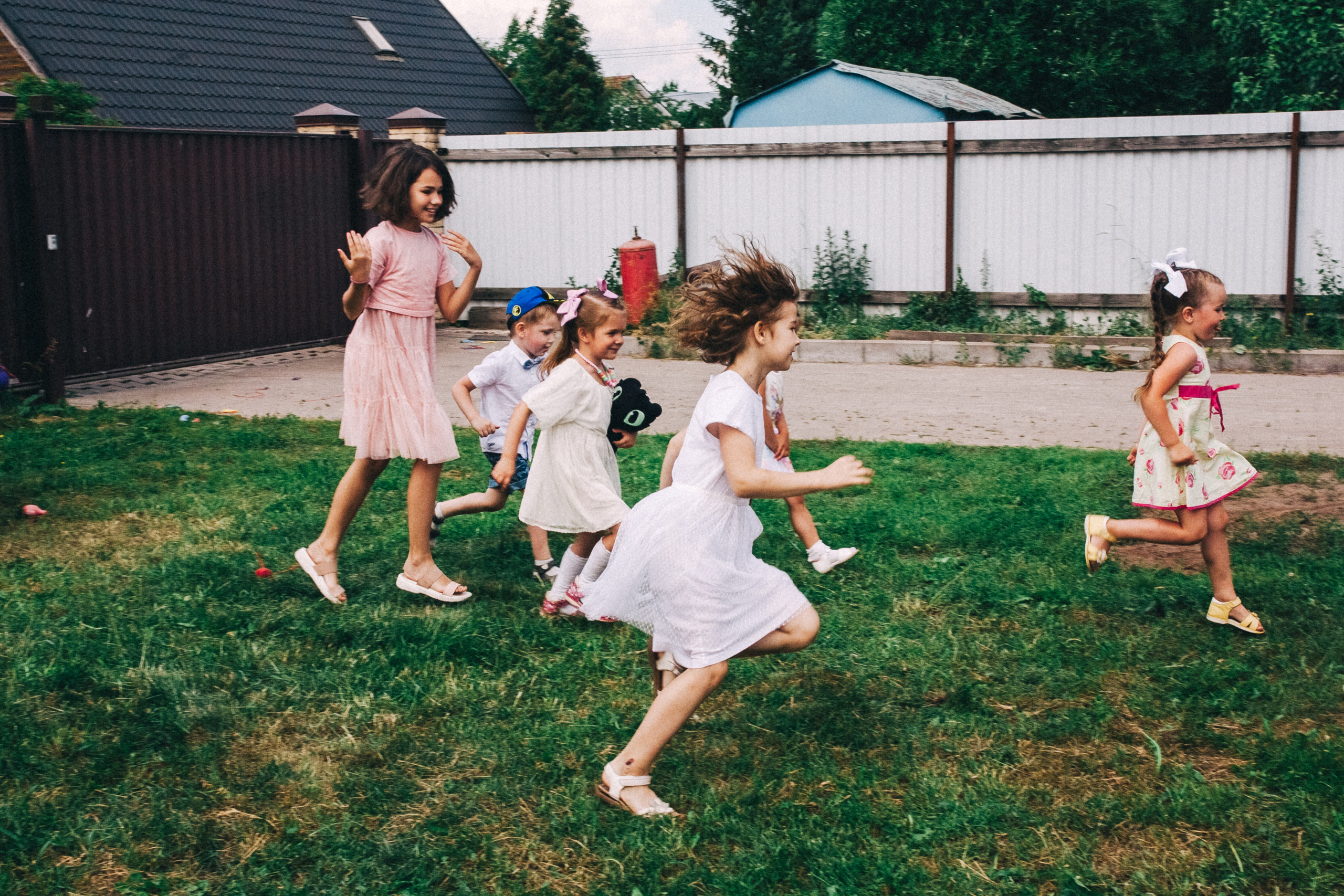 Есении 5 лет. ДР на даче. Семейный фотограф, фотограф родов, репортажей фотограф в Санкт-Петербу