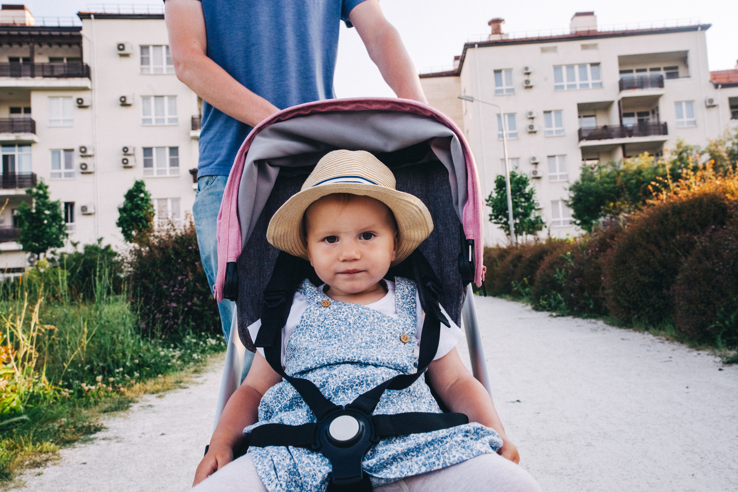 Вася, Маша, Соня. Отпуск в Адлере. Семейный фотограф, фотограф родов, репортажей фотограф в Санкт-Петербу