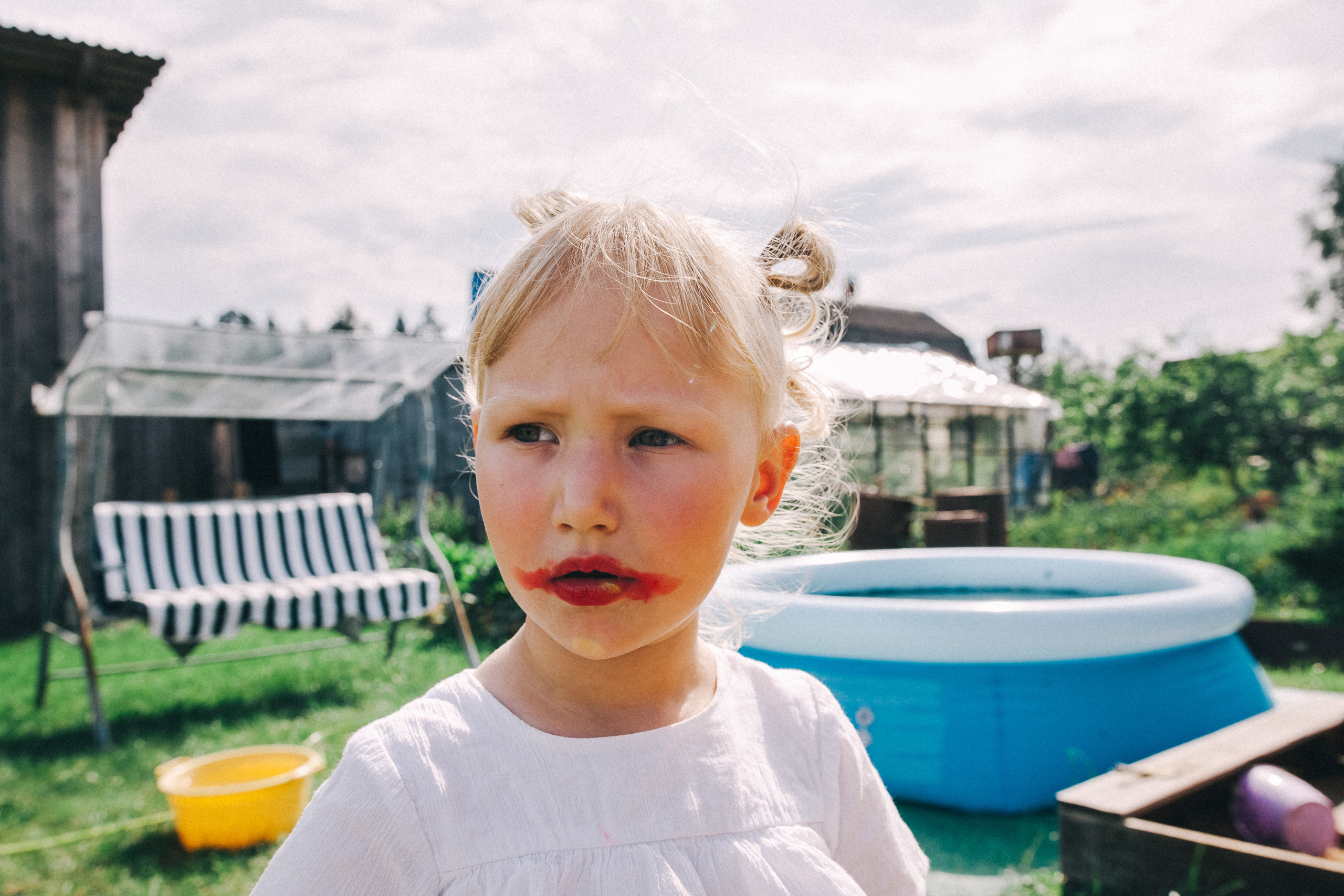 Ульяше 5 лет. Дачный деньрожденский день. Семейный фотограф, фотограф родов, репортажей фотограф в Санкт-Петербу