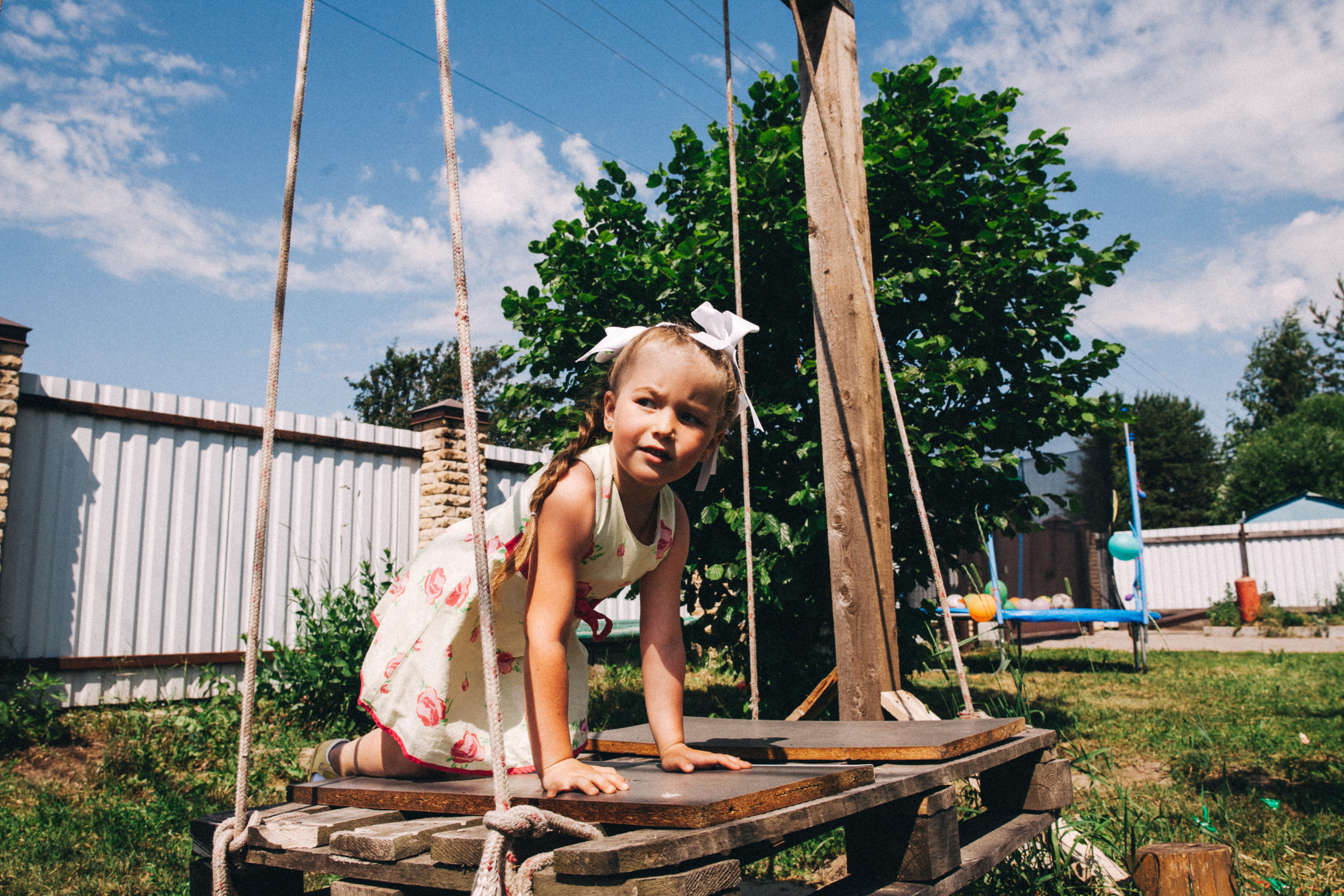 Есении 5 лет. ДР на даче. Семейный фотограф, фотограф родов, репортажей фотограф в Санкт-Петербу