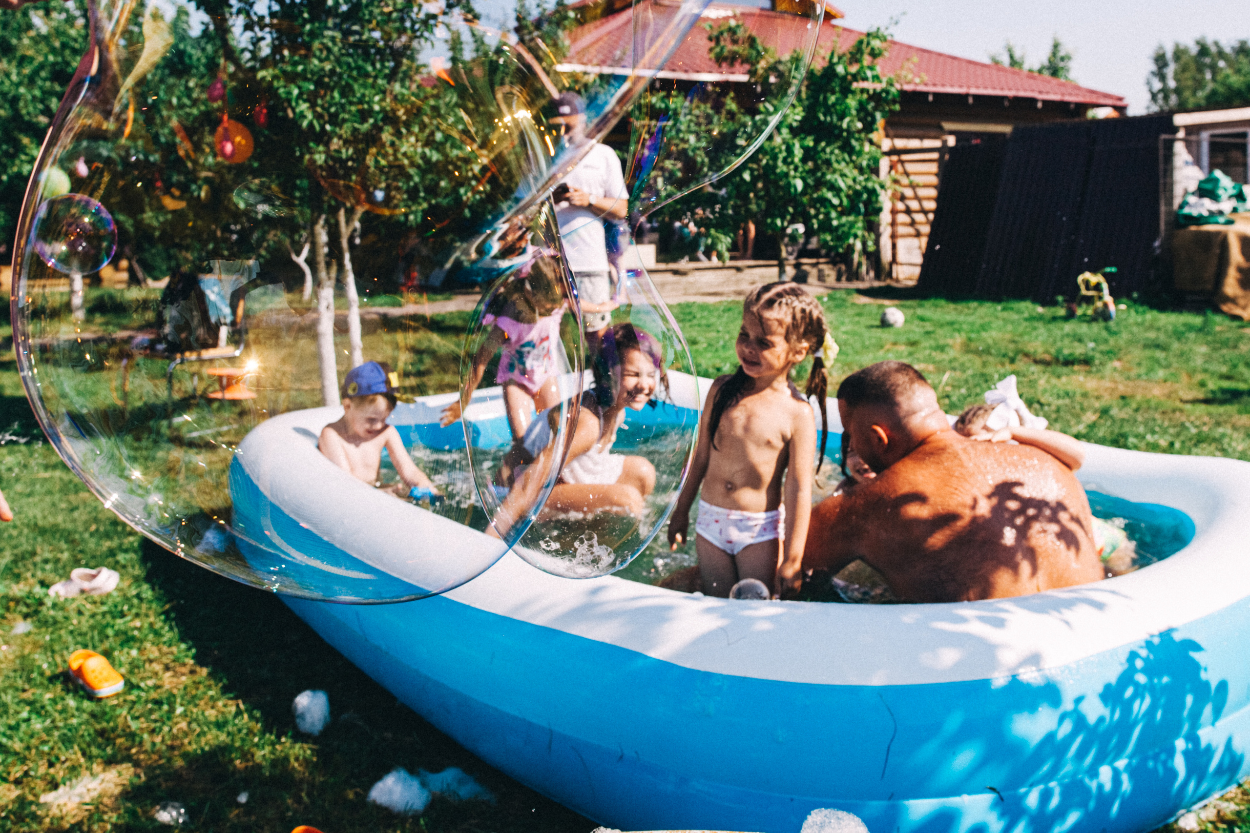 Есении 5 лет. ДР на даче. Семейный фотограф, фотограф родов, репортажей фотограф в Санкт-Петербу
