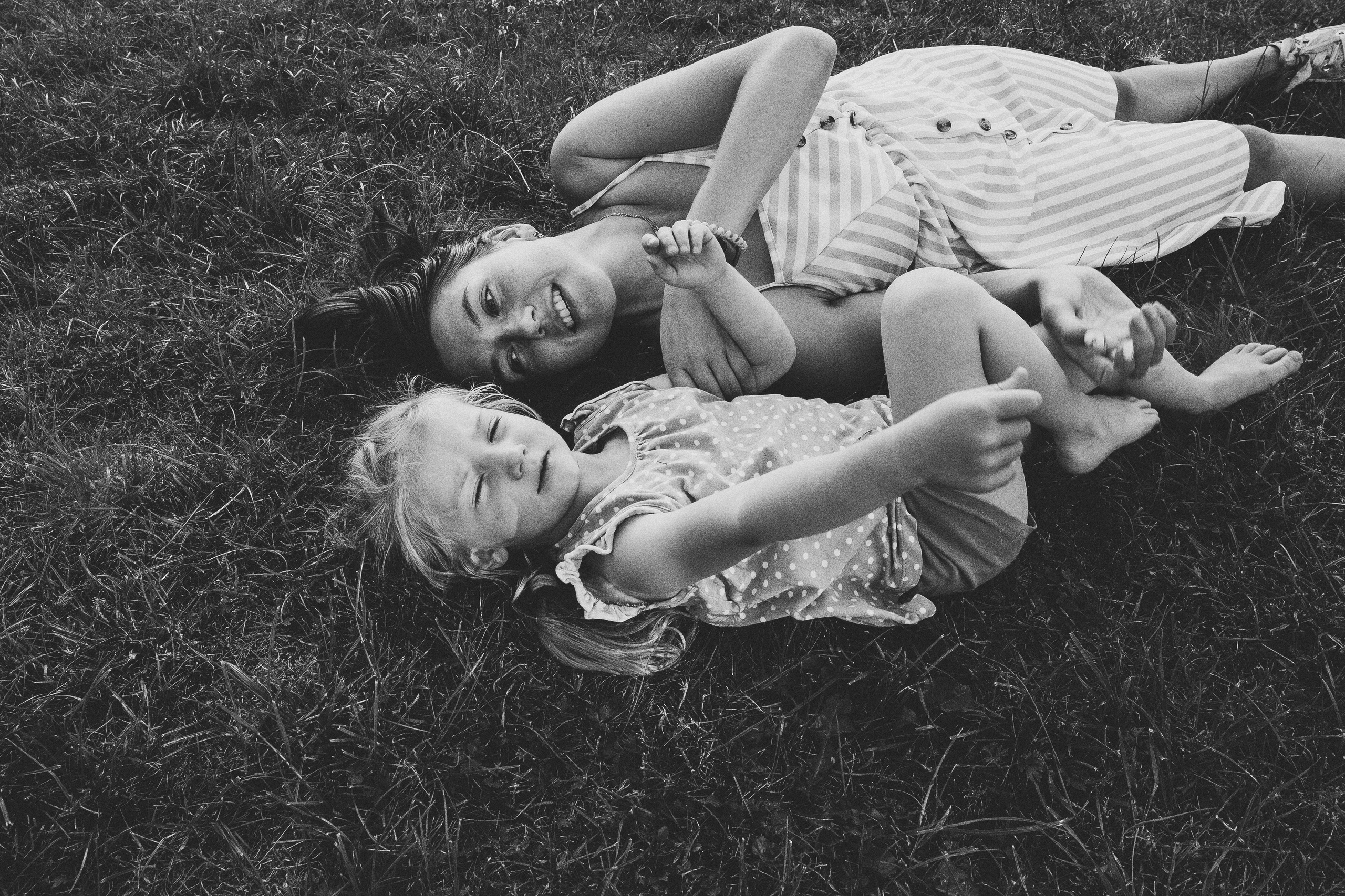 Ульяше 5 лет. Дачный деньрожденский день. Семейный фотограф, фотограф родов, репортажей фотограф в Санкт-Петербу