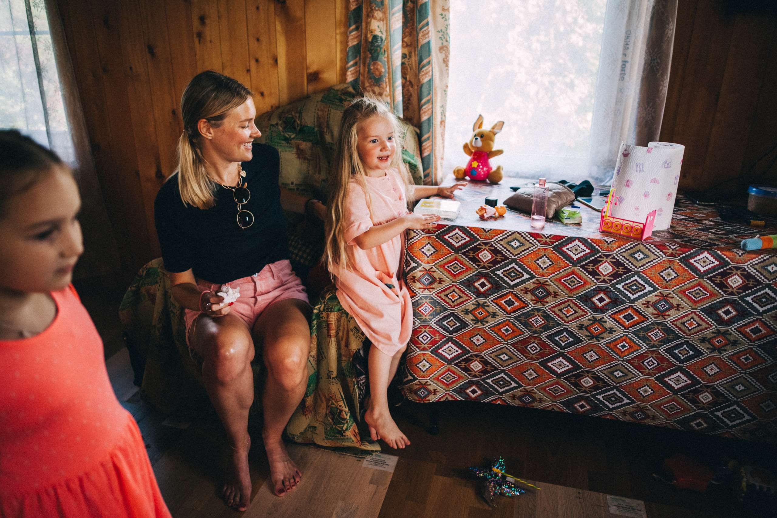 Ульяше 5 лет. Дачный деньрожденский день. Семейный фотограф, фотограф родов, репортажей фотограф в Санкт-Петербу
