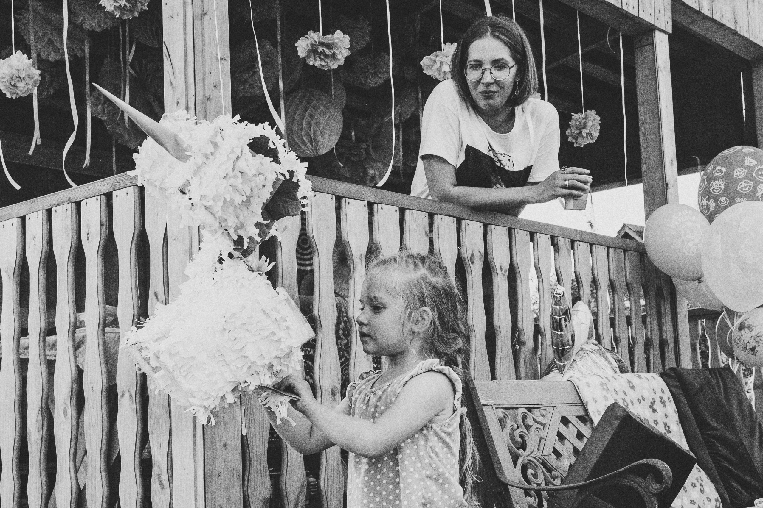 Ульяше 5 лет. Дачный деньрожденский день. Семейный фотограф, фотограф родов, репортажей фотограф в Санкт-Петербу