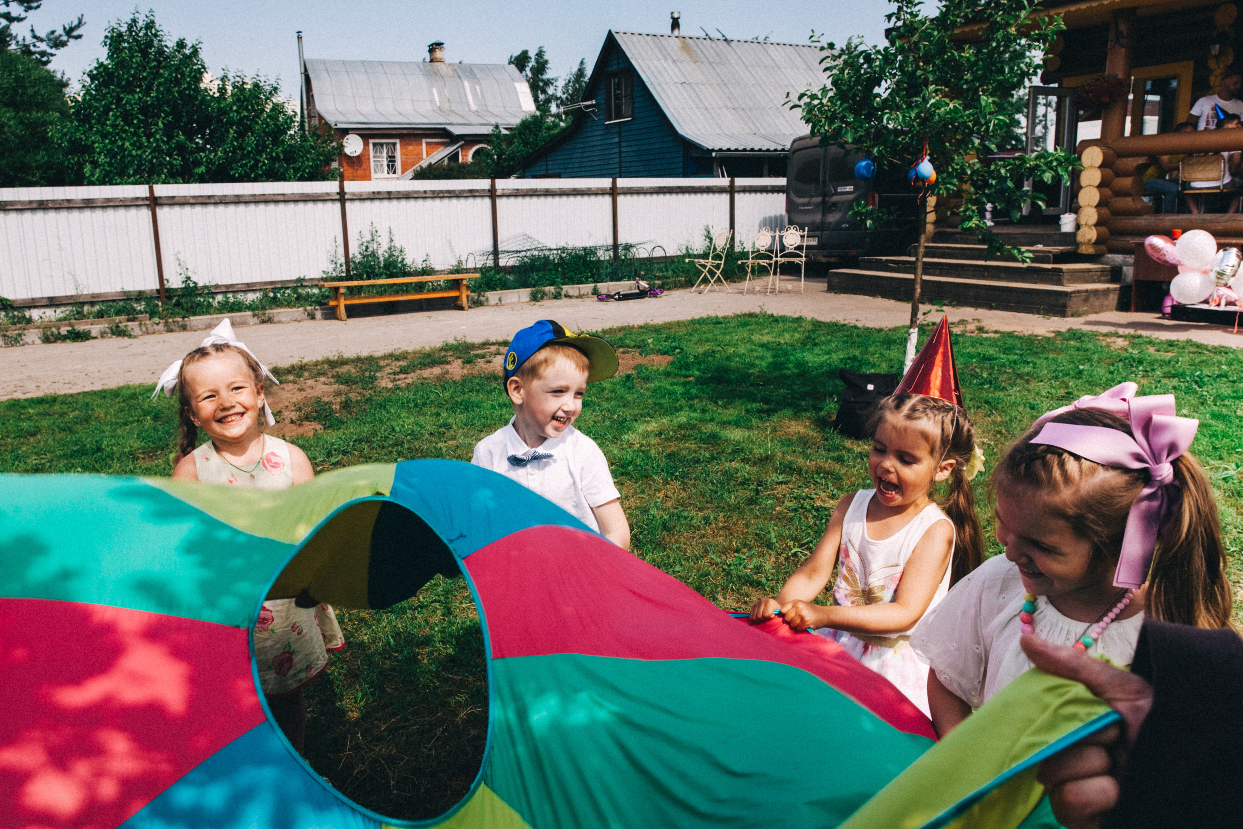 Есении 5 лет. ДР на даче. Семейный фотограф, фотограф родов, репортажей фотограф в Санкт-Петербу