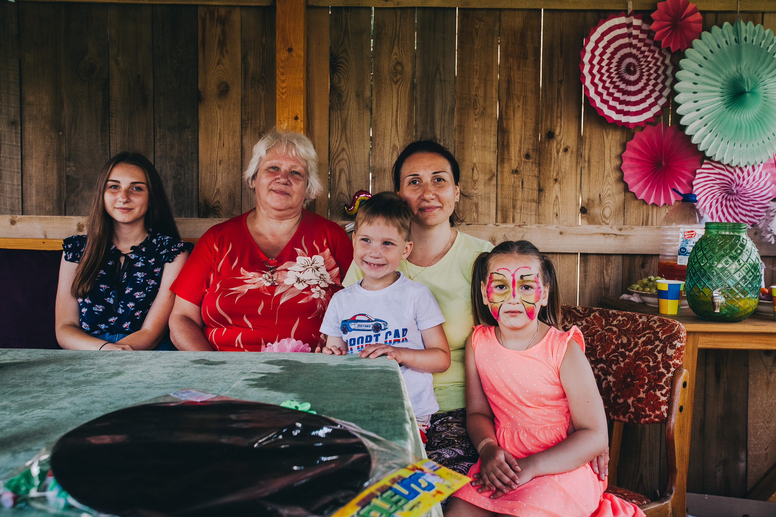 Ульяше 5 лет. Дачный деньрожденский день. Семейный фотограф, фотограф родов, репортажей фотограф в Санкт-Петербу