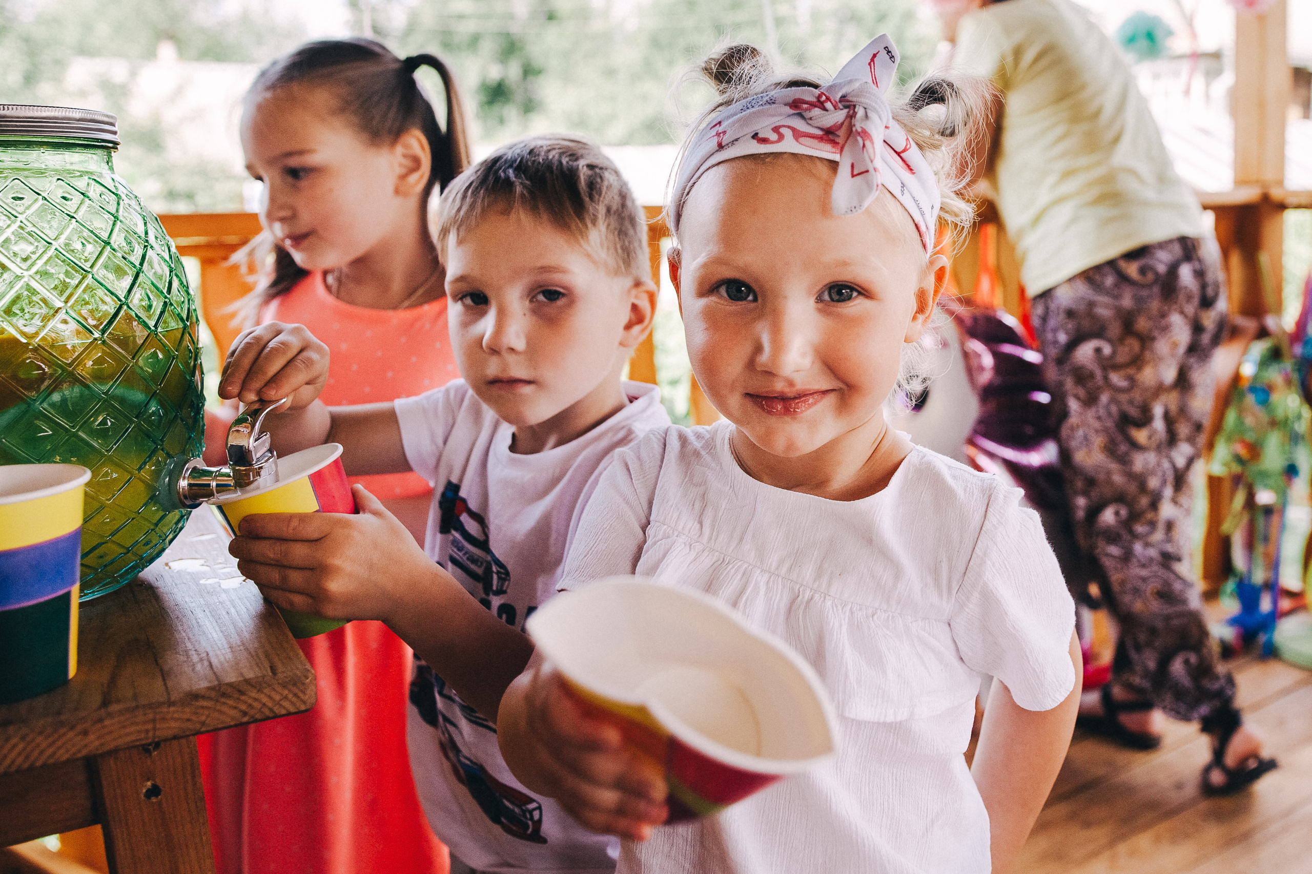 Ульяше 5 лет. Дачный деньрожденский день. Семейный фотограф, фотограф родов, репортажей фотограф в Санкт-Петербу