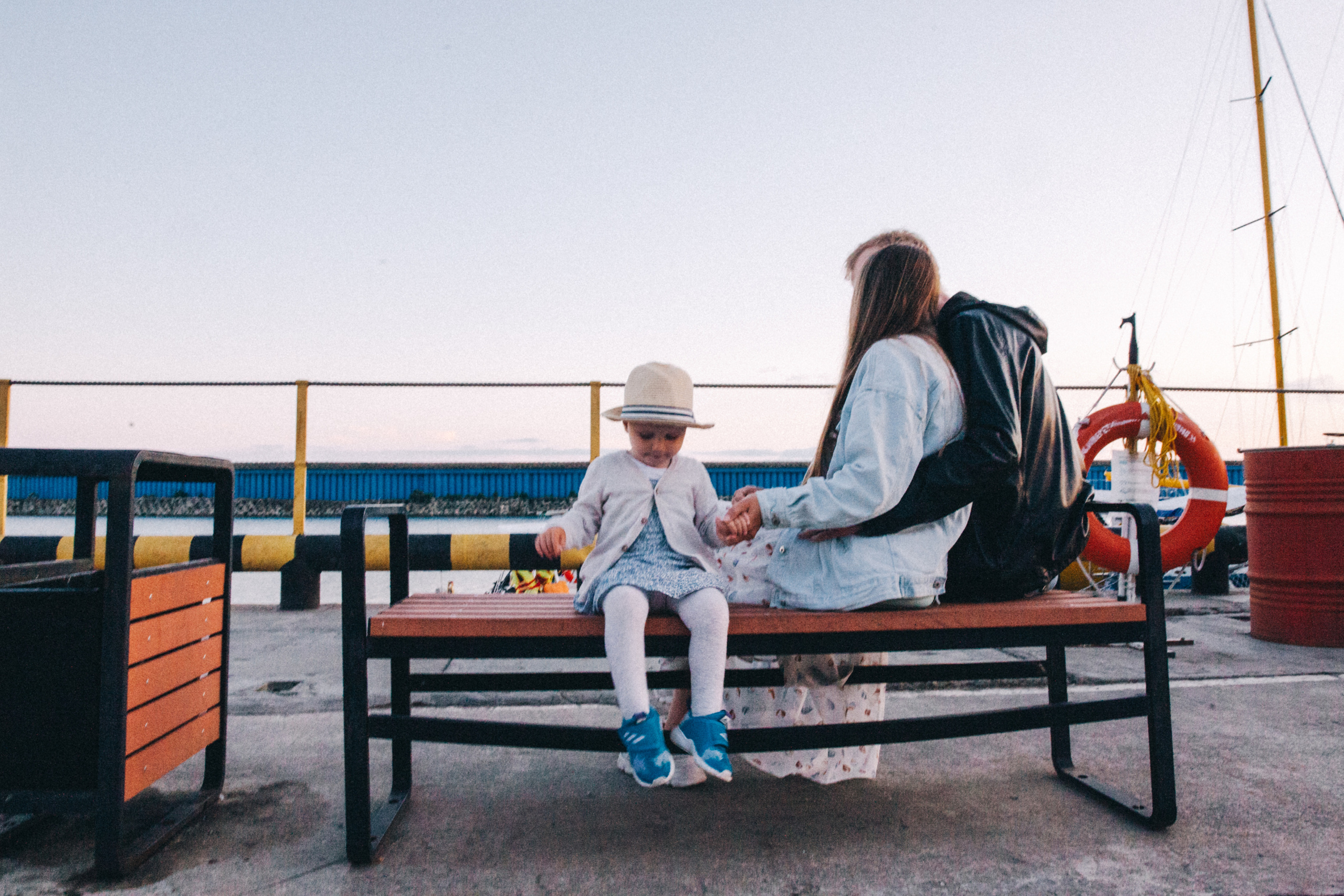 Вася, Маша, Соня. Отпуск в Адлере. Семейный фотограф, фотограф родов, репортажей фотограф в Санкт-Петербу