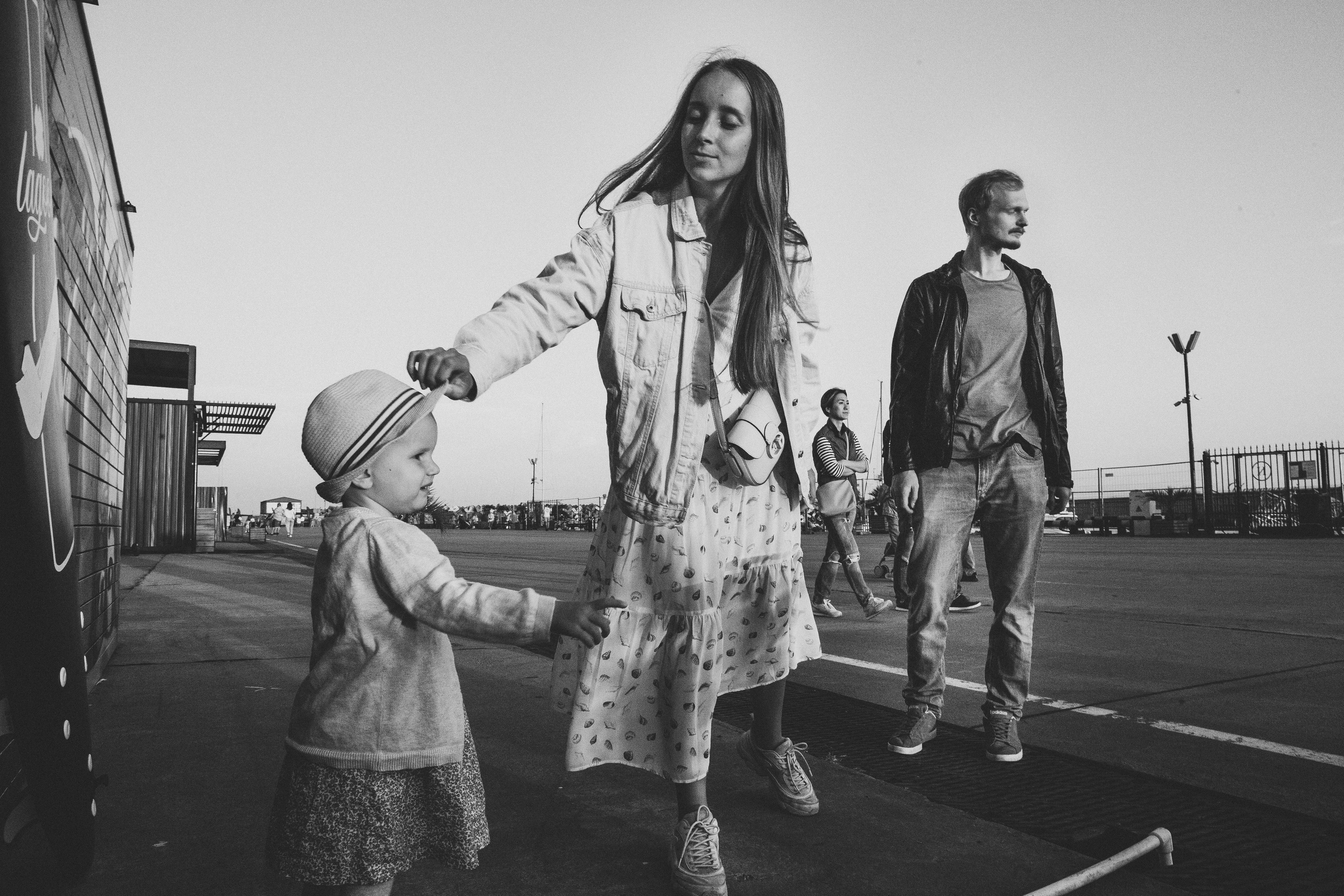 Вася, Маша, Соня. Отпуск в Адлере. Семейный фотограф, фотограф родов, репортажей фотограф в Санкт-Петербу
