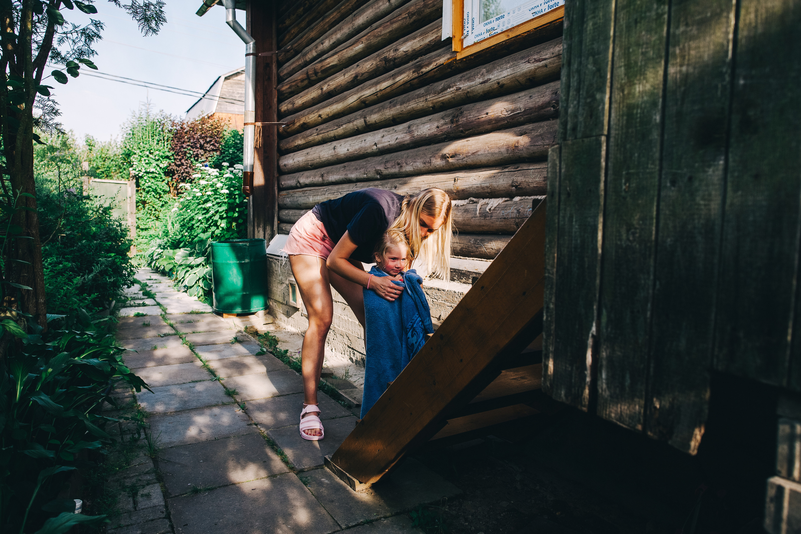 Ульяше 5 лет. Дачный деньрожденский день. Семейный фотограф, фотограф родов, репортажей фотограф в Санкт-Петербу