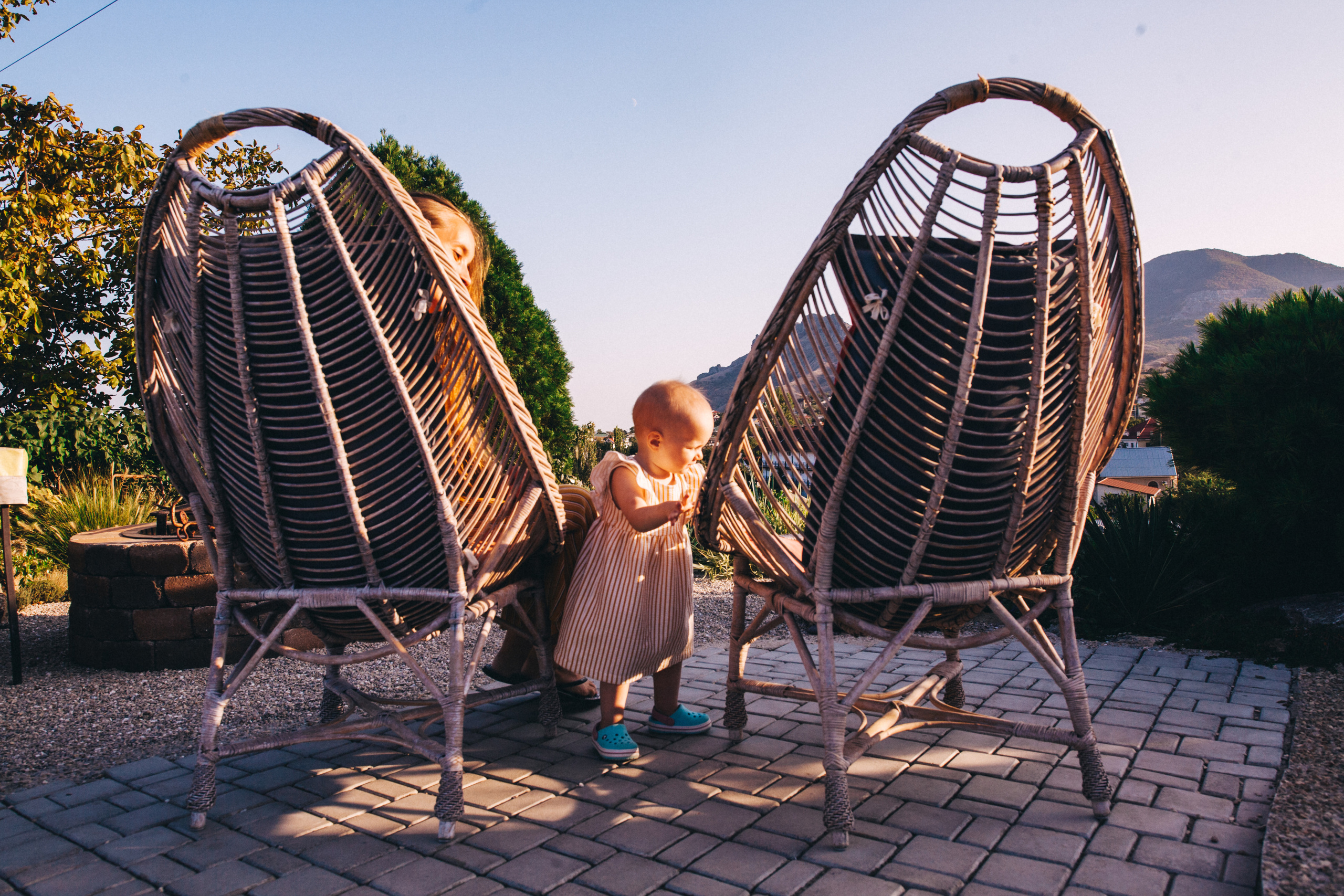 Маша и Соня. Отпуск в Крыму. Семейный фотограф, фотограф родов, репортажей фотограф в Санкт-Петербу
