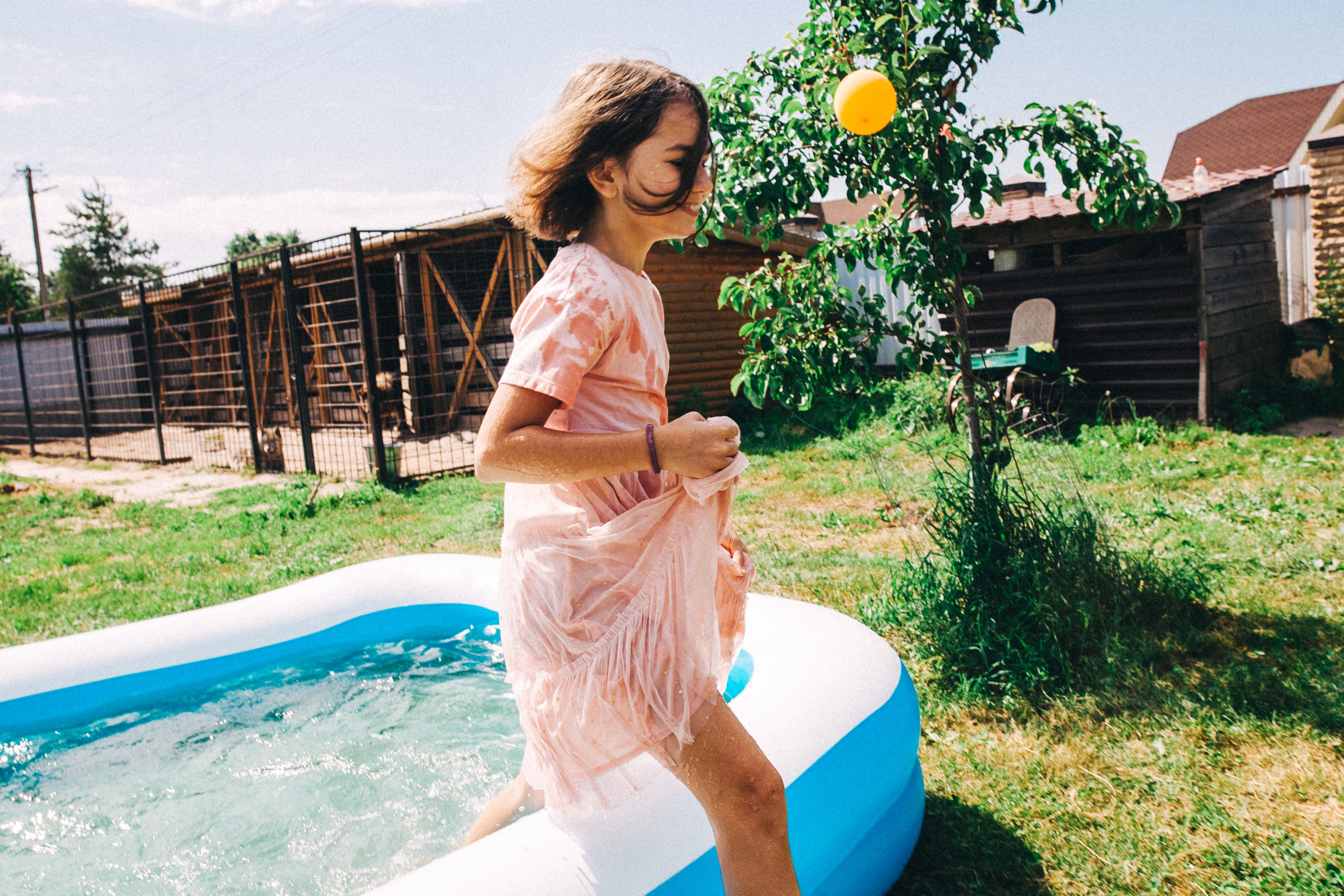 Есении 5 лет. ДР на даче. Семейный фотограф, фотограф родов, репортажей фотограф в Санкт-Петербу