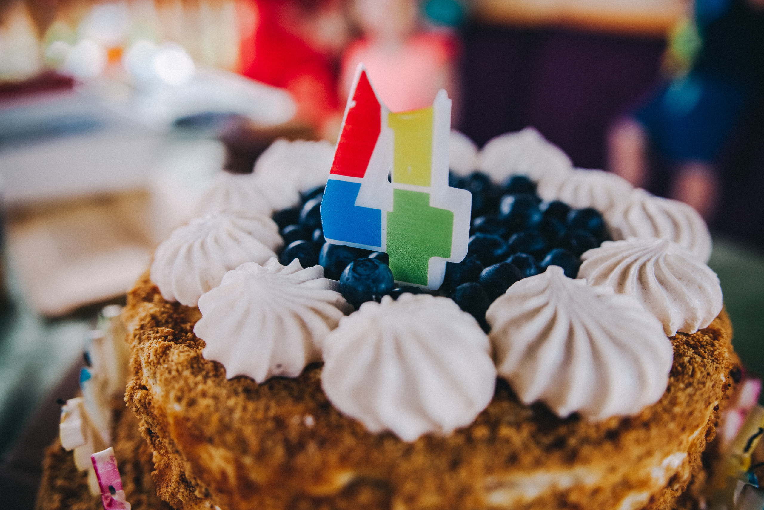 Ульяше 5 лет. Дачный деньрожденский день. Семейный фотограф, фотограф родов, репортажей фотограф в Санкт-Петербу