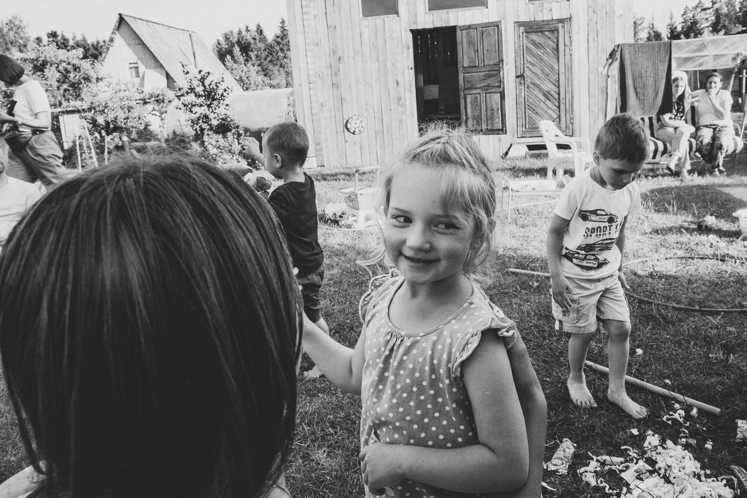 Ульяше 5 лет. Дачный деньрожденский день. Семейный фотограф, фотограф родов, репортажей фотограф в Санкт-Петербу