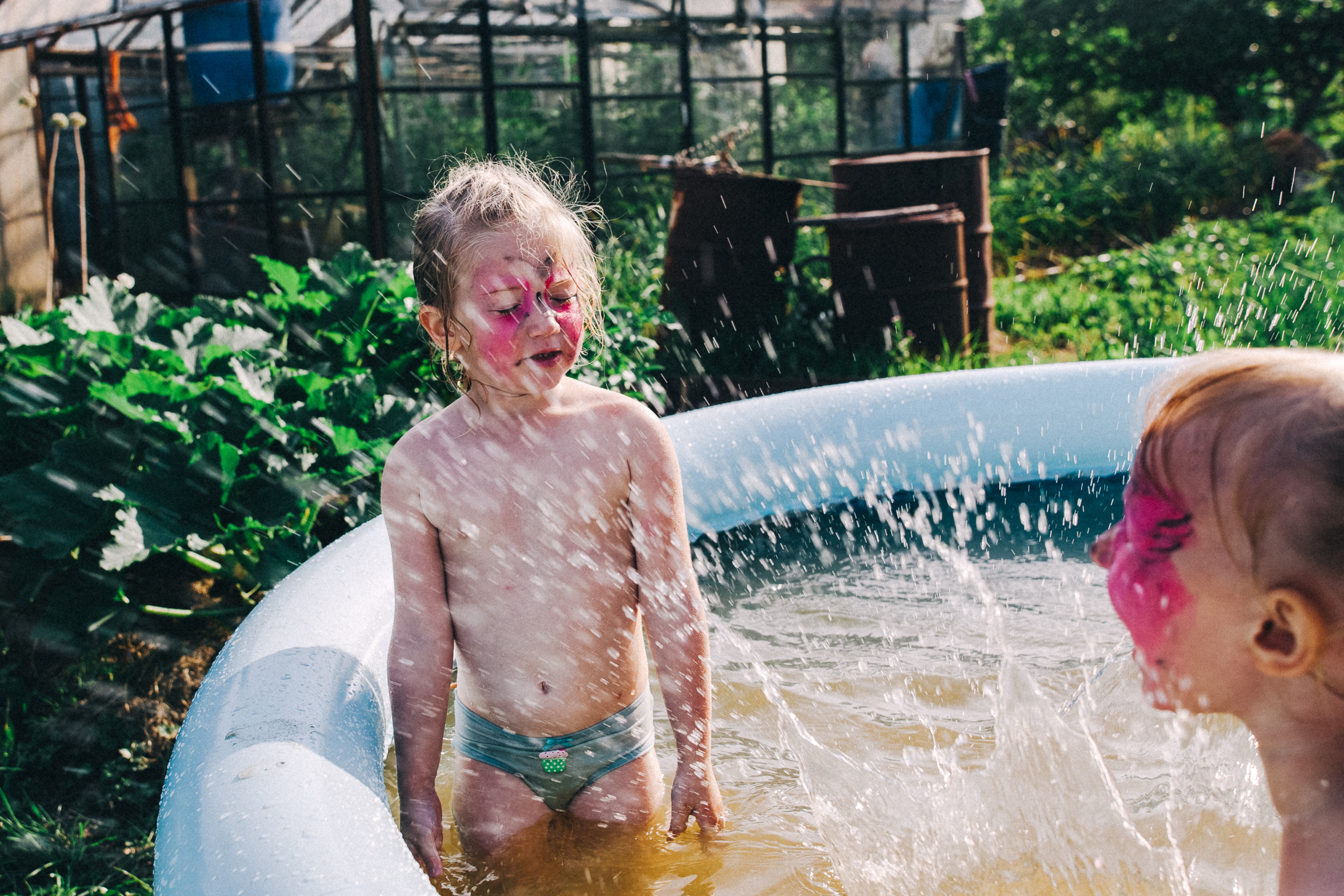 Ульяше 5 лет. Дачный деньрожденский день. Семейный фотограф, фотограф родов, репортажей фотограф в Санкт-Петербу