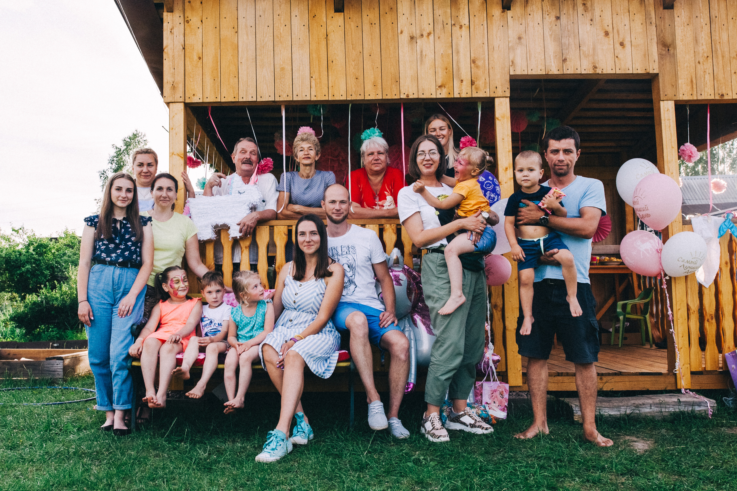 Ульяше 5 лет. Дачный деньрожденский день. Семейный фотограф, фотограф родов, репортажей фотограф в Санкт-Петербу