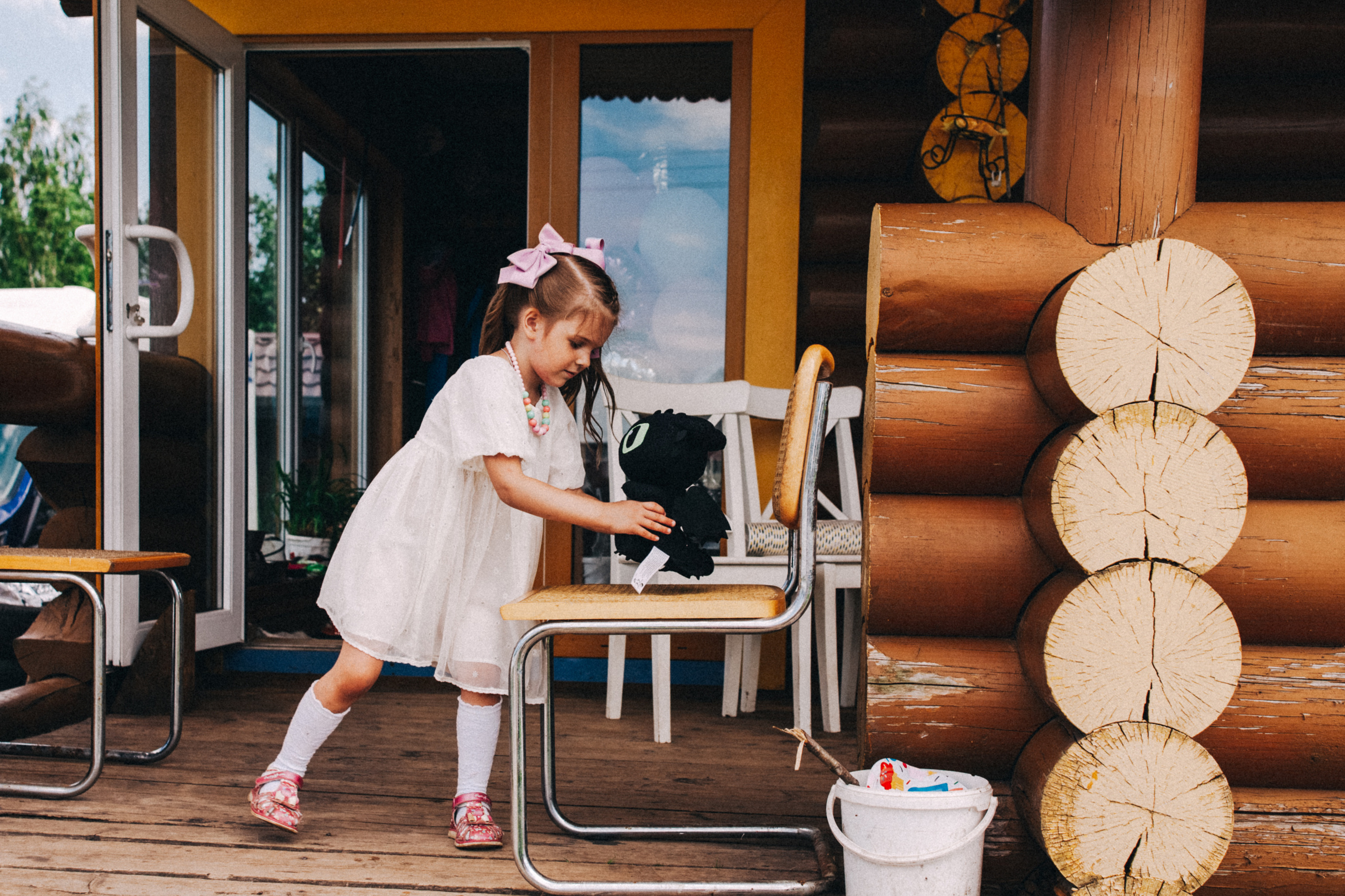 Есении 5 лет. ДР на даче. Семейный фотограф, фотограф родов, репортажей фотограф в Санкт-Петербу