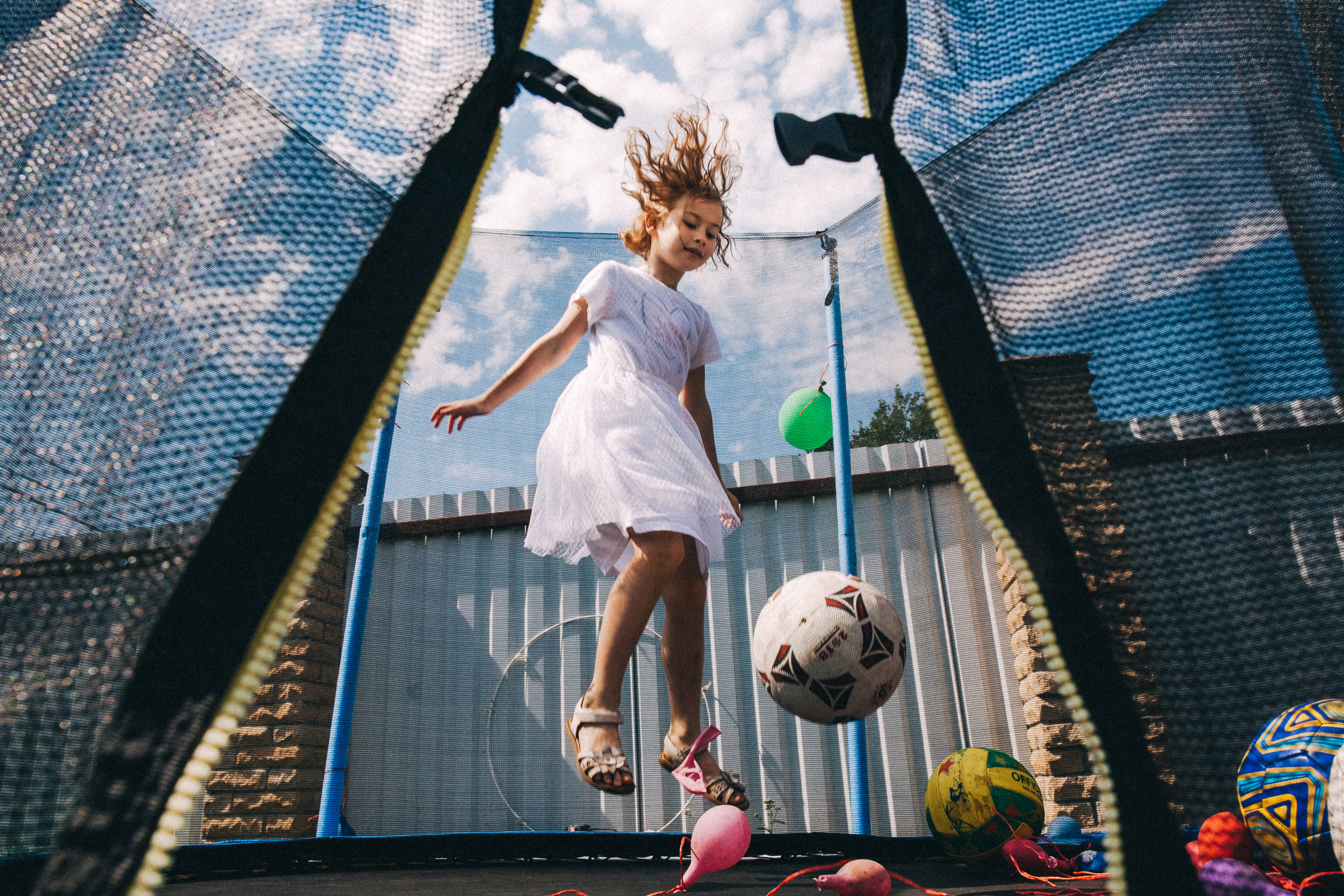 Есении 5 лет. ДР на даче. Семейный фотограф, фотограф родов, репортажей фотограф в Санкт-Петербу