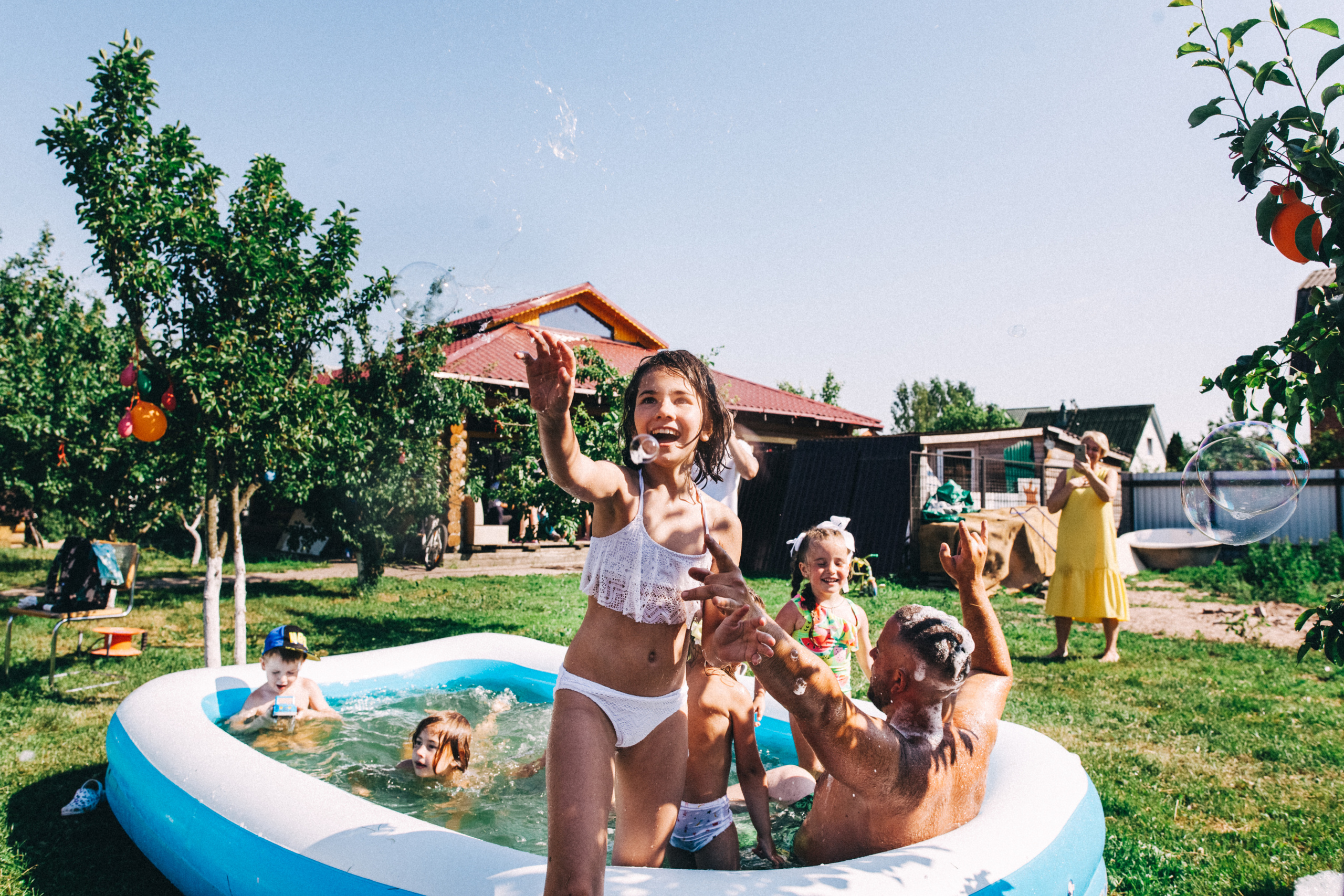 Есении 5 лет. ДР на даче. Семейный фотограф, фотограф родов, репортажей фотограф в Санкт-Петербу