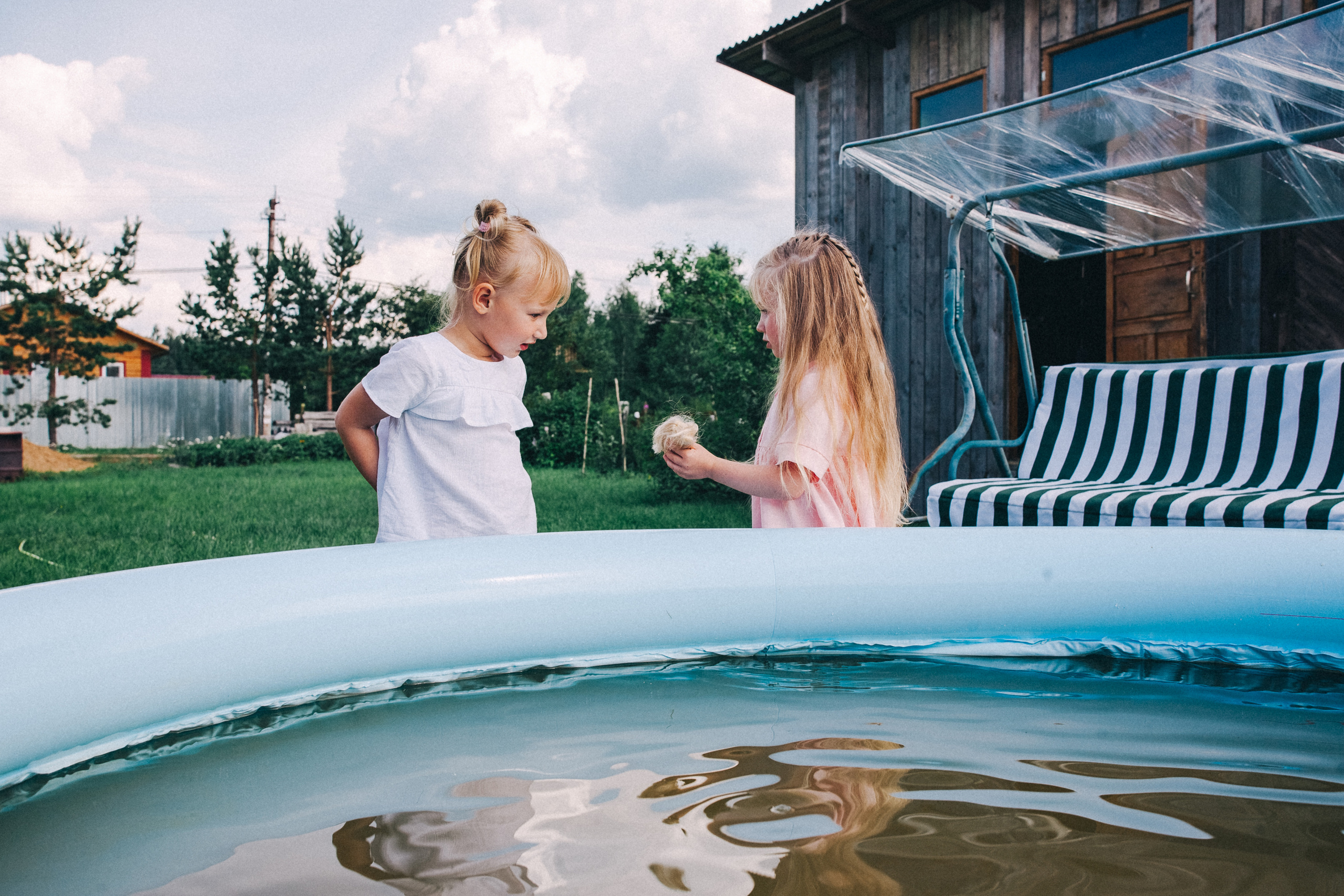 Ульяше 5 лет. Дачный деньрожденский день. Семейный фотограф, фотограф родов, репортажей фотограф в Санкт-Петербу