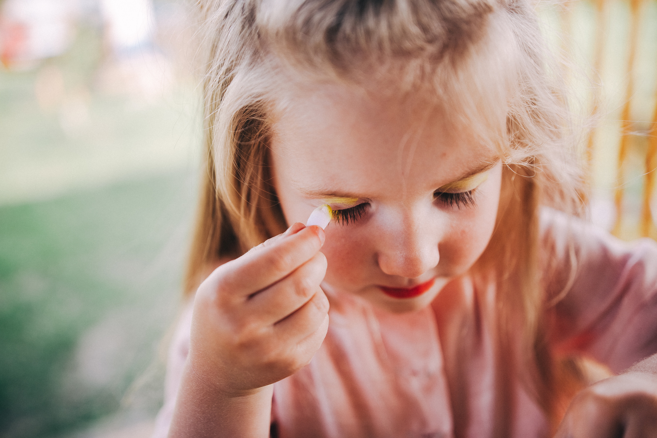 Ульяше 5 лет. Дачный деньрожденский день. Семейный фотограф, фотограф родов, репортажей фотограф в Санкт-Петербу