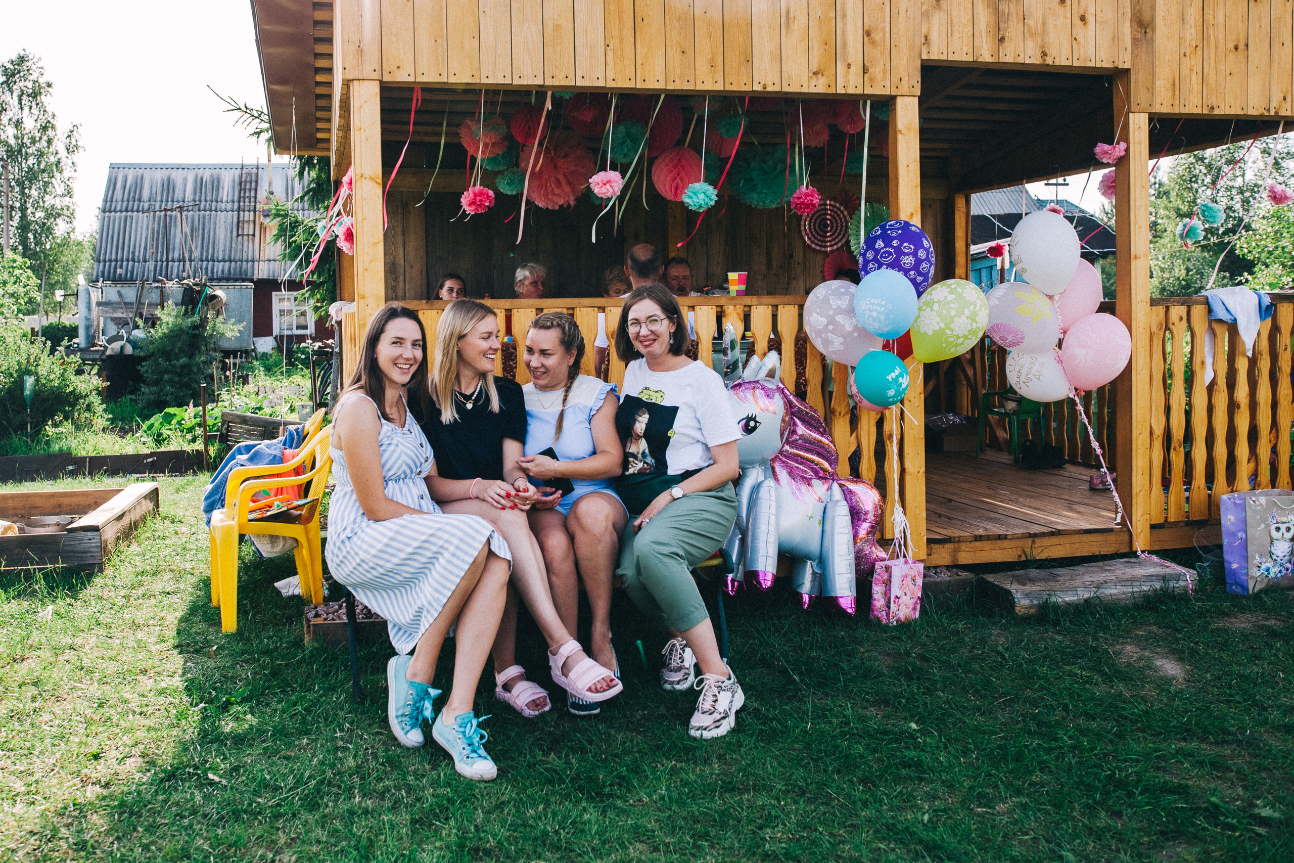 Ульяше 5 лет. Дачный деньрожденский день. Семейный фотограф, фотограф родов, репортажей фотограф в Санкт-Петербу