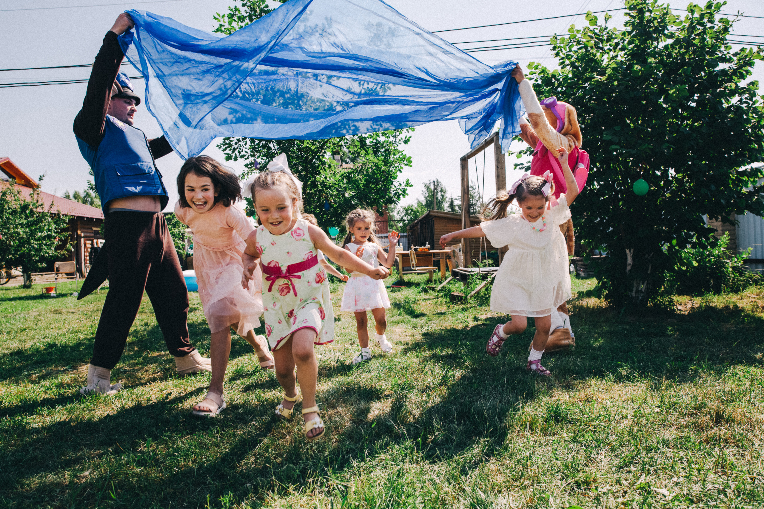 Есении 5 лет. ДР на даче. Семейный фотограф, фотограф родов, репортажей фотограф в Санкт-Петербу