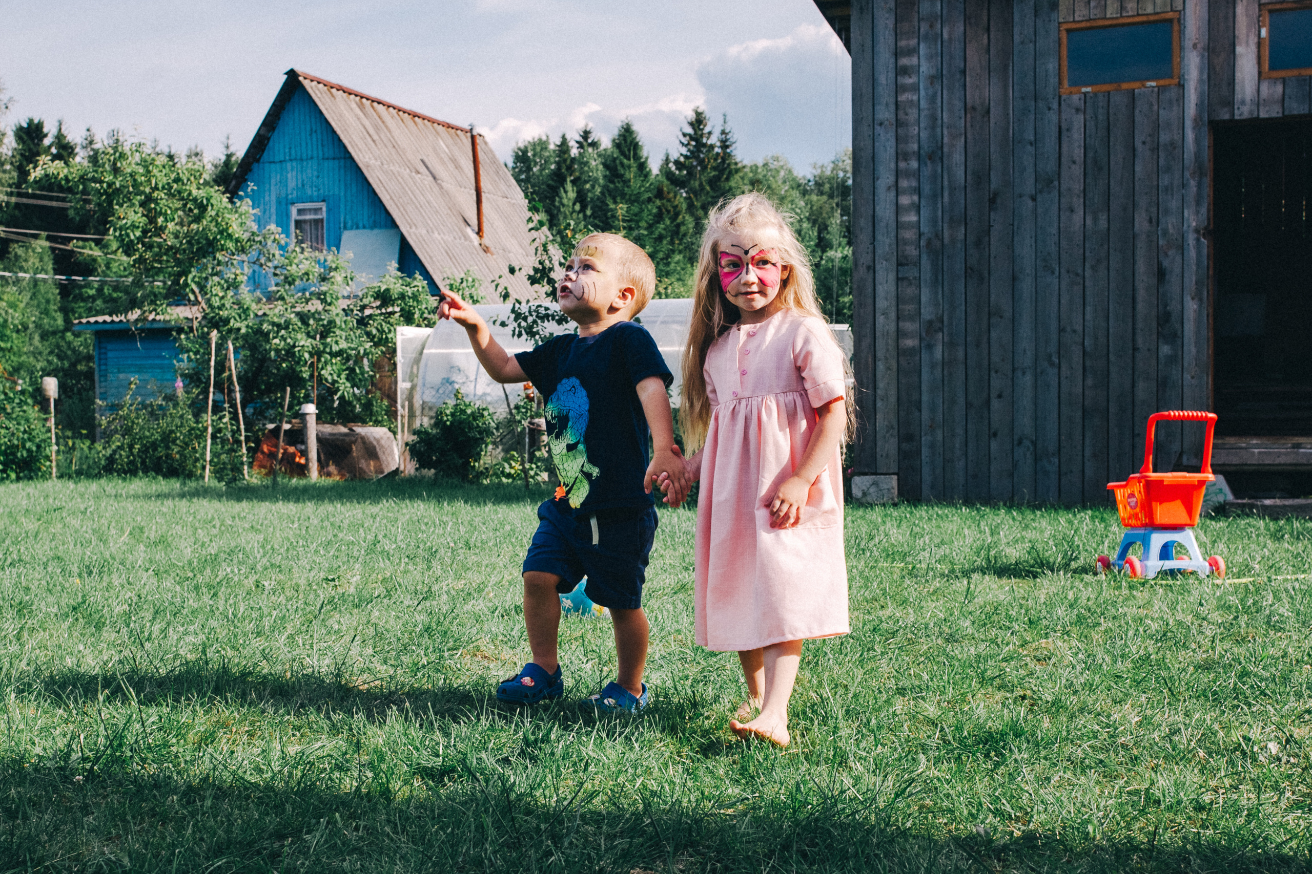 Ульяше 5 лет. Дачный деньрожденский день. Семейный фотограф, фотограф родов, репортажей фотограф в Санкт-Петербу
