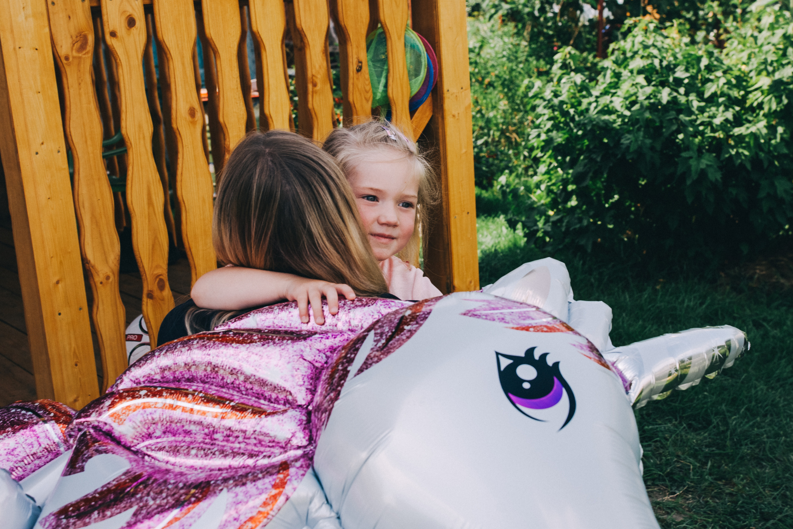 Ульяше 5 лет. Дачный деньрожденский день. Семейный фотограф, фотограф родов, репортажей фотограф в Санкт-Петербу