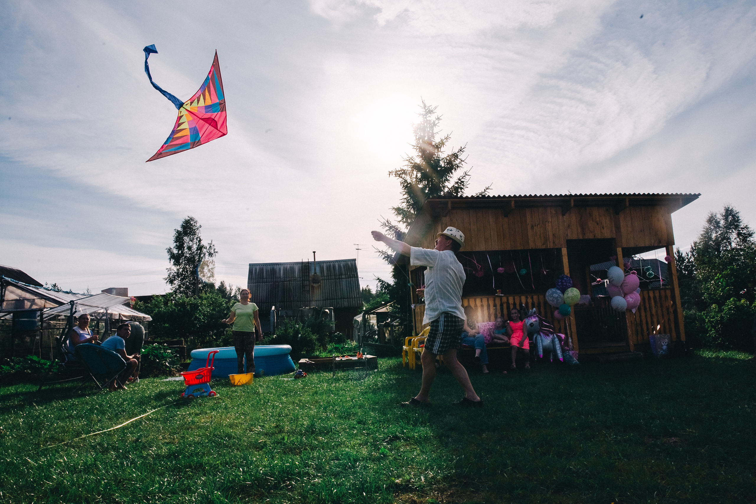 Ульяше 5 лет. Дачный деньрожденский день. Семейный фотограф, фотограф родов, репортажей фотограф в Санкт-Петербу