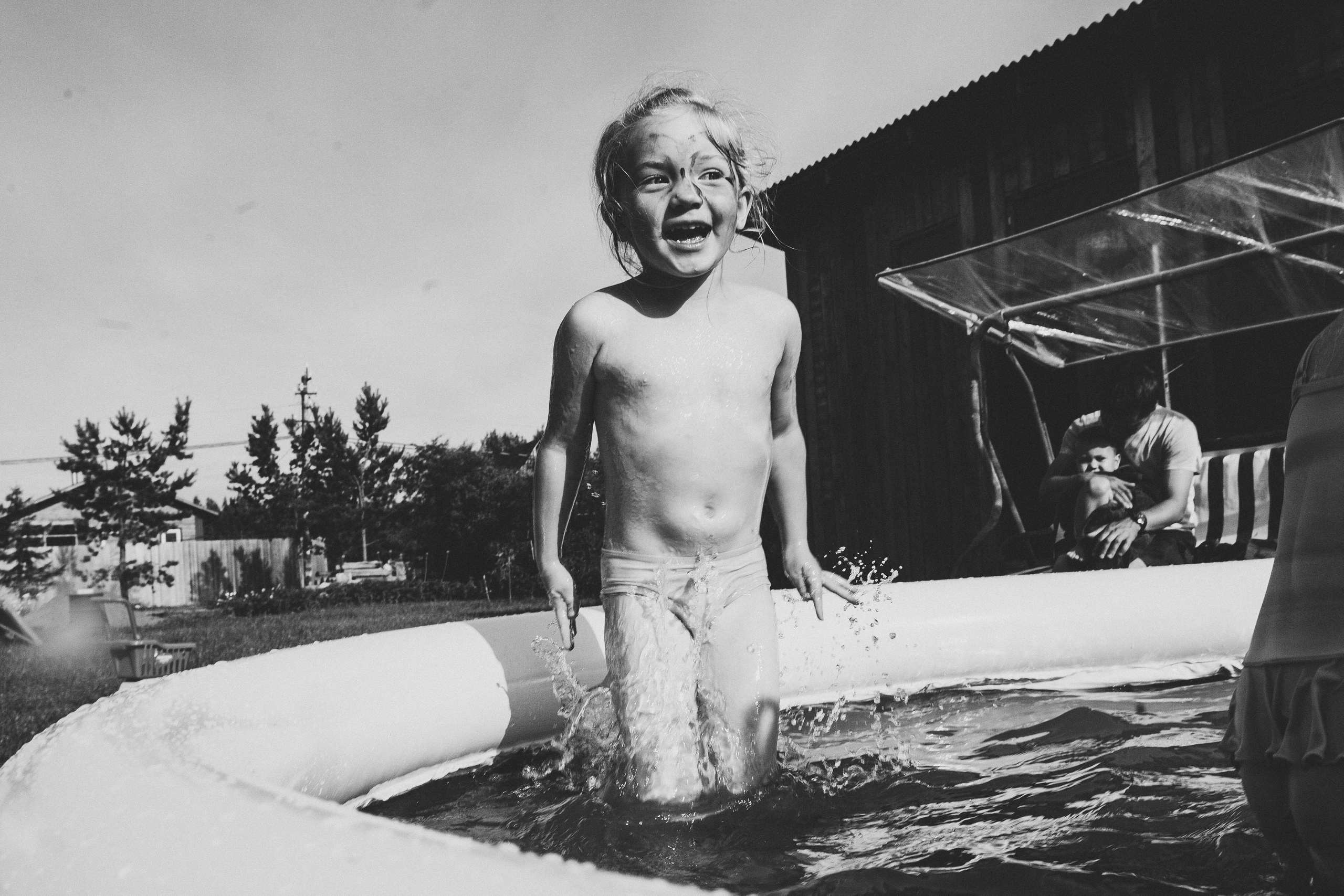 Ульяше 5 лет. Дачный деньрожденский день. Семейный фотограф, фотограф родов, репортажей фотограф в Санкт-Петербу