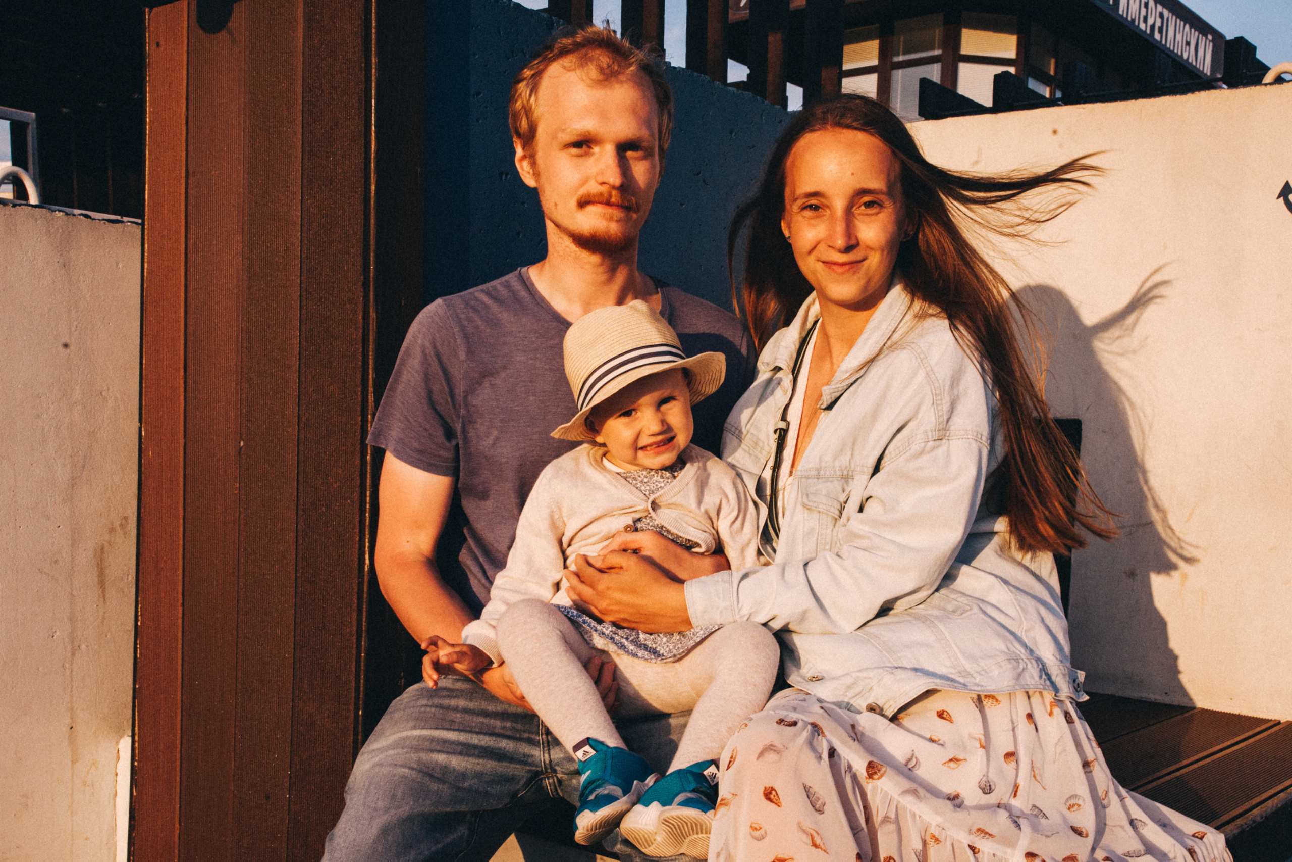 Вася, Маша, Соня. Отпуск в Адлере. Семейный фотограф, фотограф родов, репортажей фотограф в Санкт-Петербу